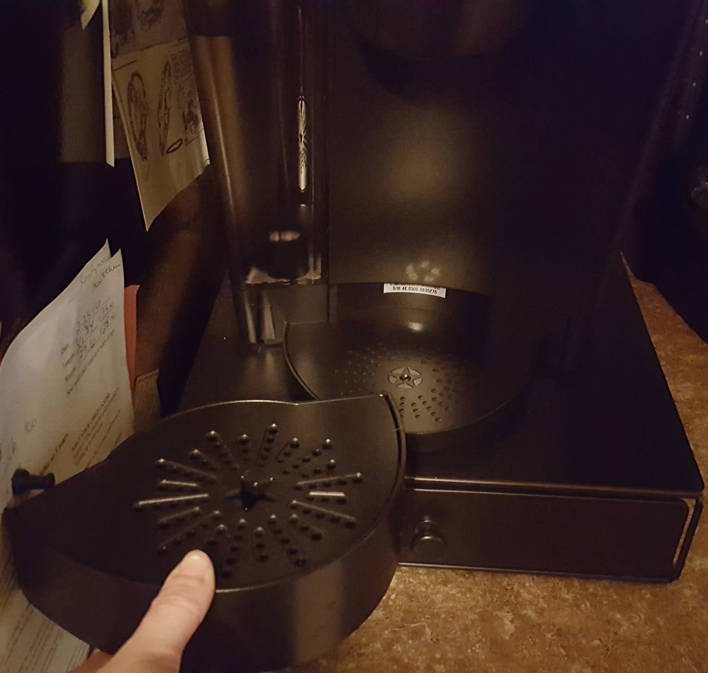 Keurig K-Classic Single Serve K-Cup Pod Coffee Maker, with 3 Brew Sizes, 48oz Removable Reservoir, Black - Customer Photo 1
