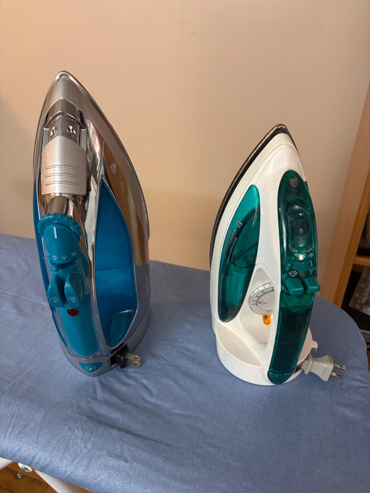 Sunbeam Turbo Steam Iron 1400W Quick Heat Stainless Steel Soleplate Shot of Steam Horizontal and Vertical 3 Way Auto Off 240ml Water Tank White Teal customer photo 1