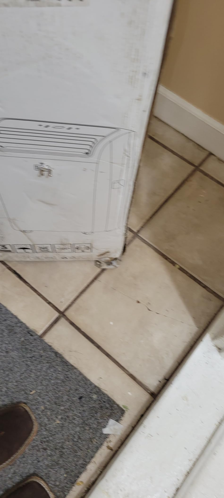 BLACK+DECKER Smart Portable Air Conditioner, 14,000 BTU (10,200 BTU SACC) for Rooms up to 700 Sq. Ft., Smart Portable AC with Follow Me Remote and Window Kit, BPACT14WT, White - Customer Photo 2