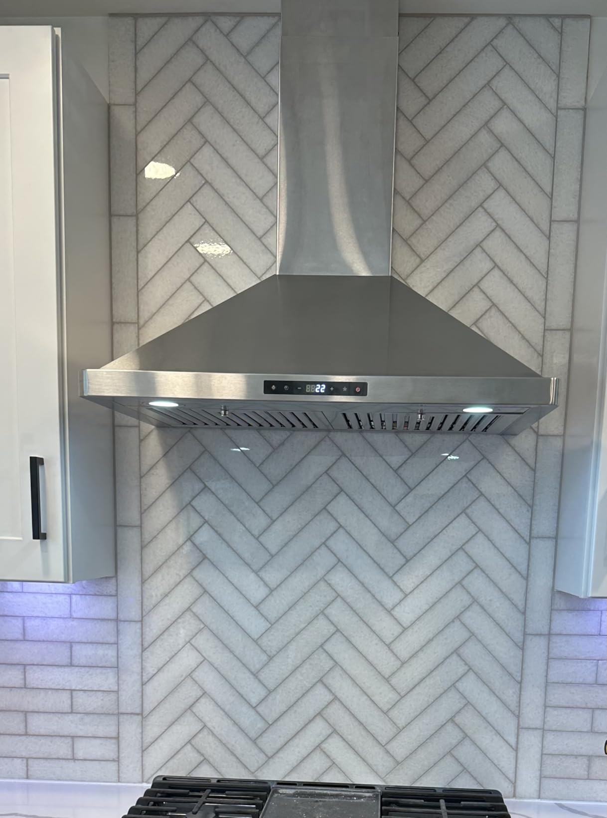 COSMO COS-63175S 30 in. Vista Collection 380 CFM Ducted Wall Mount Range Hood, Touch Controls, LED Lights, Stainless Steel - Customer Photo 1