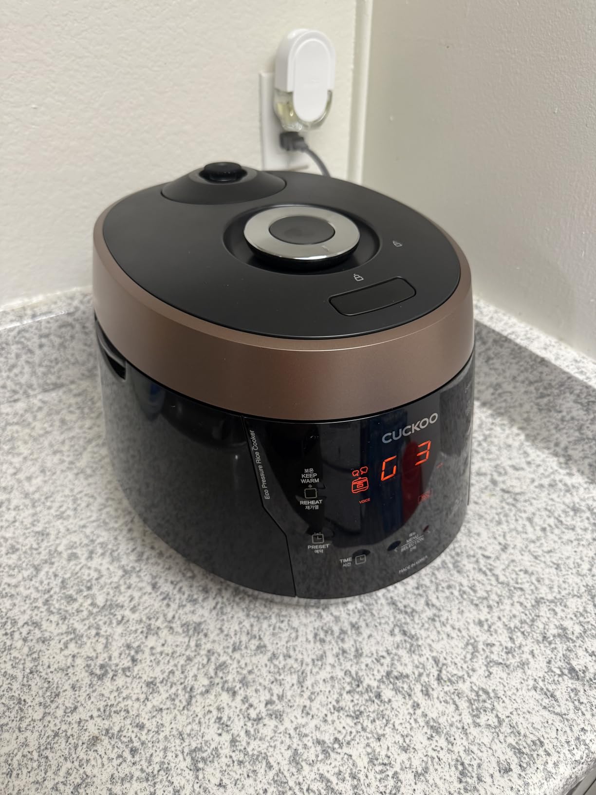 CUCKOO CRP-P0609S 6-Cup (Uncooked) / 12-Cup (Cooked) High Pressure Rice Cooker & Warmer with Nonstick Inner Pot, 12 Menu Options, Fuzzy Logic Tech, 3 Voice Guide, Auto Clean (Black/Copper) - Customer Photo 1