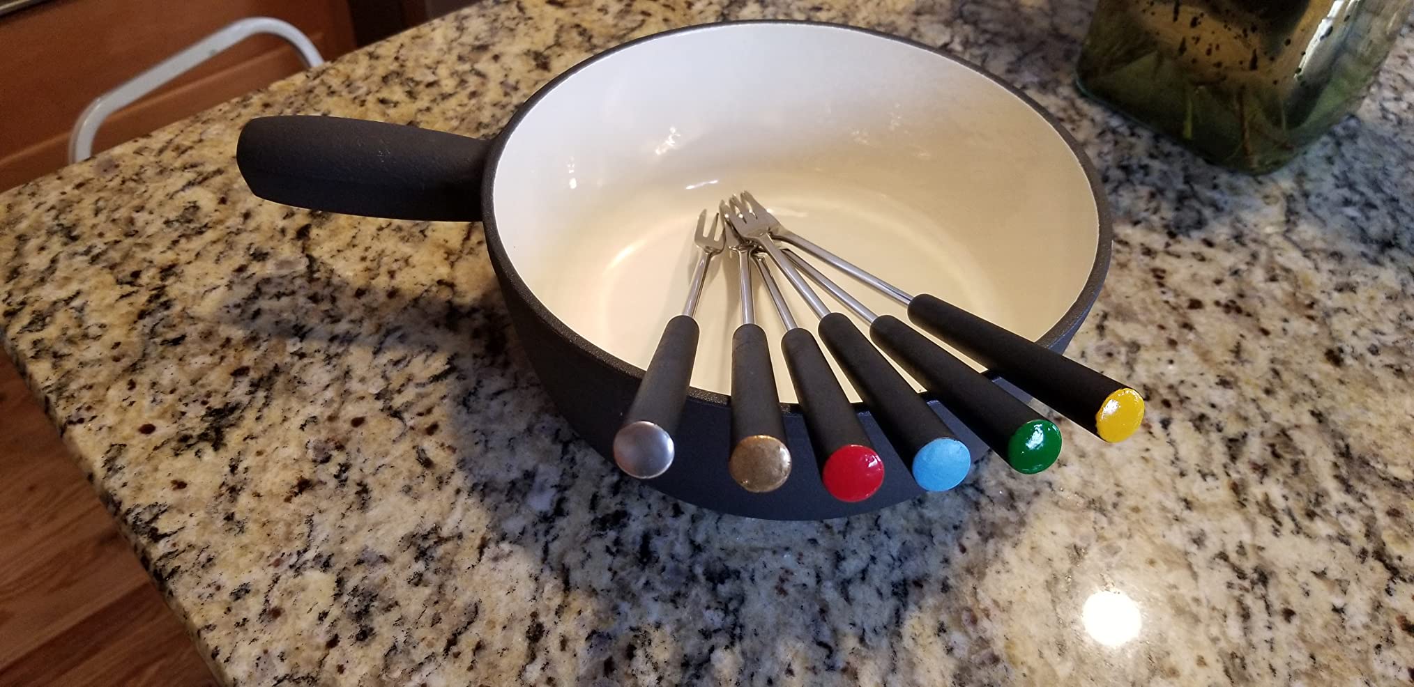 Artestia Cast Iron Fondue Pot Set – Swiss Traditional 2L Cheese & Chocolate Fondue Pot for 4-6 People – Ideal for Melting Cheese, Chocolates, Caramel, & More (Black) - Customer Photo 1