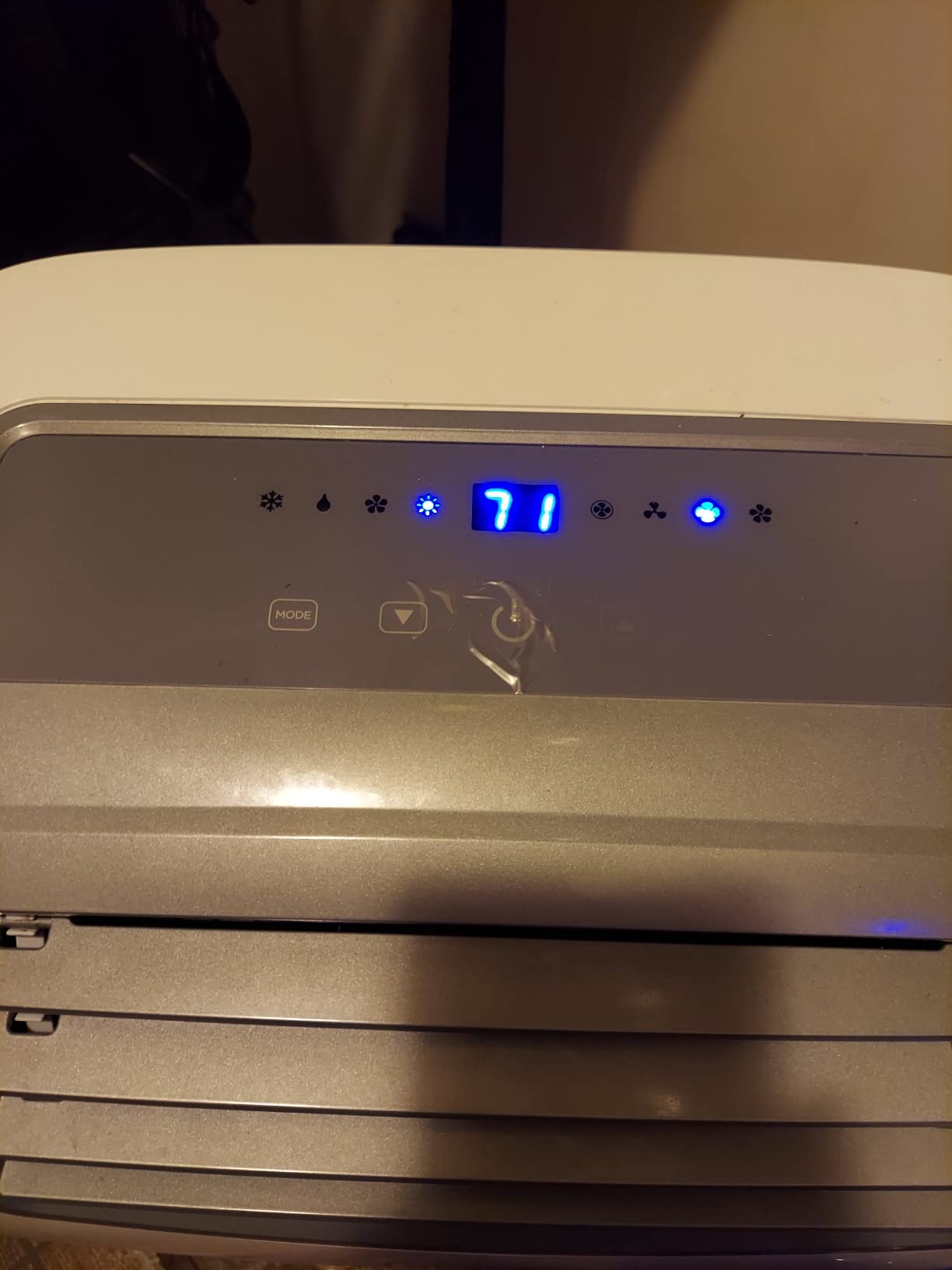 BLACK+DECKER Smart Portable Air Conditioner with Heat, 12,000 BTU (8,000 BTU SACC) Cooling, 9,000 BTU Heating for Rooms up to 550 Sq. Ft., Follow Me Remote, BPACT12HWT, White - Customer Photo 2