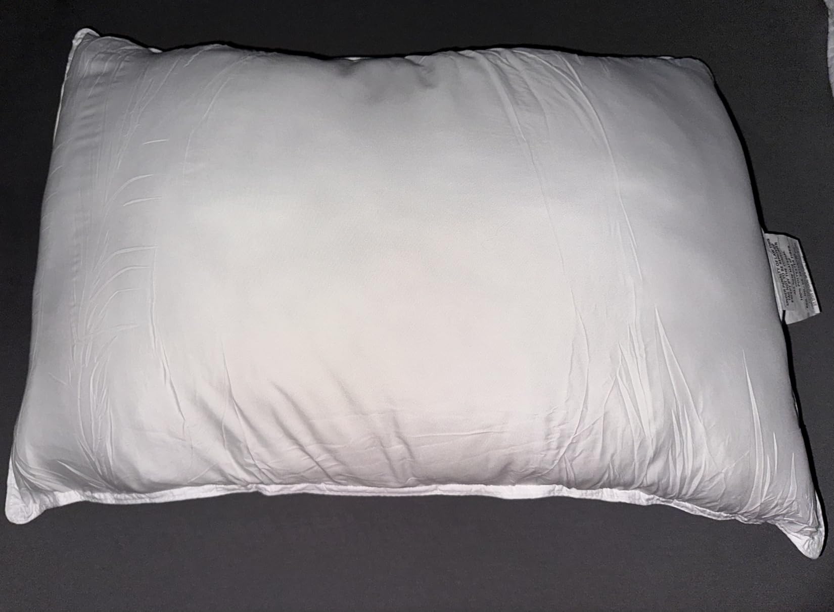 Amazon Basics Down Alternative Pillows for Stomach and Back Sleepers, Soft Density, Standard, Pack of 2, White, 26 in L x 20 in W - Customer Photo 1