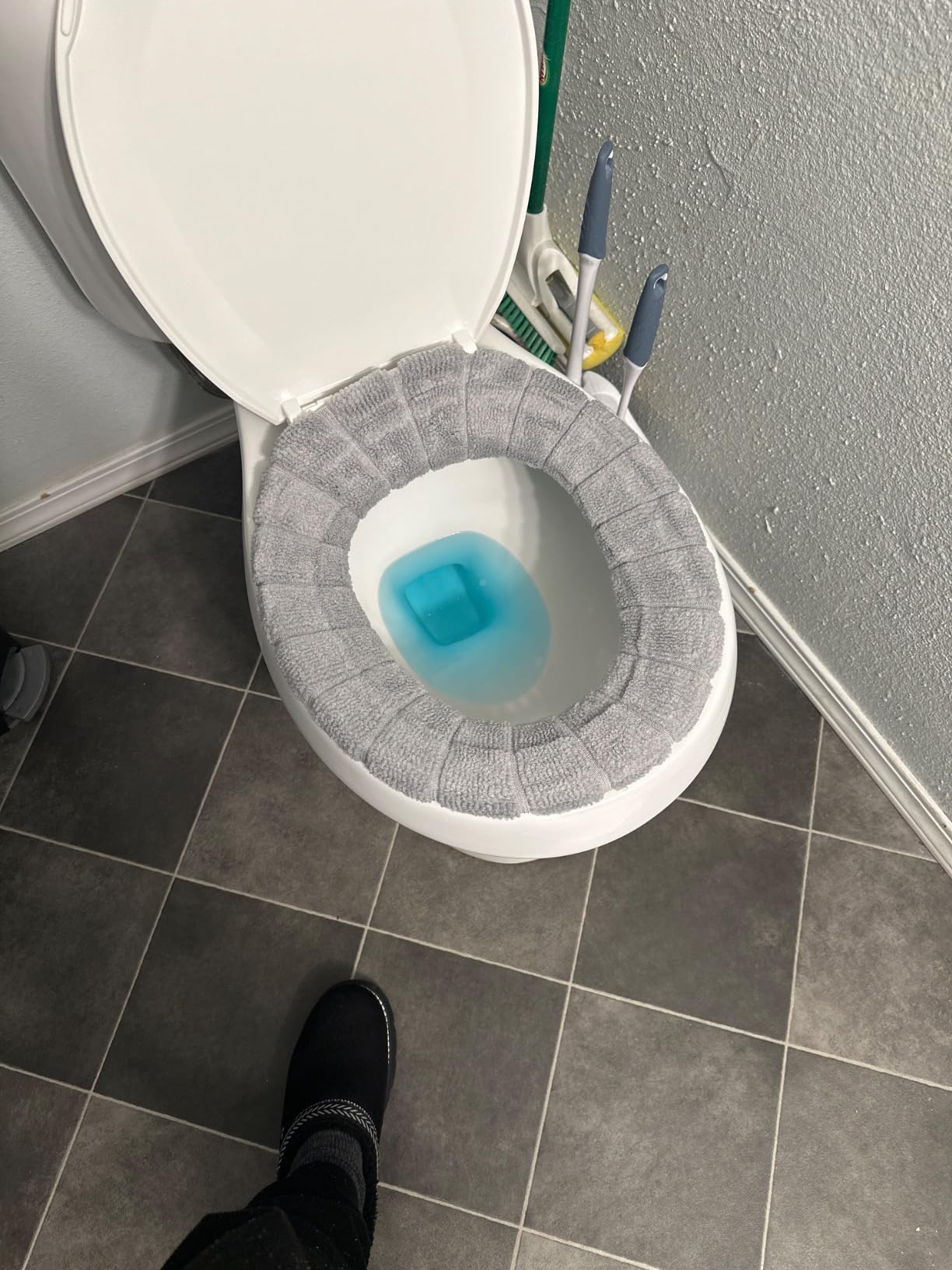 Bathroom Soft Thicker Warmer Stretchable Washable Cloth Toilet Seat Cover Pads 3PCS - Customer Photo 2