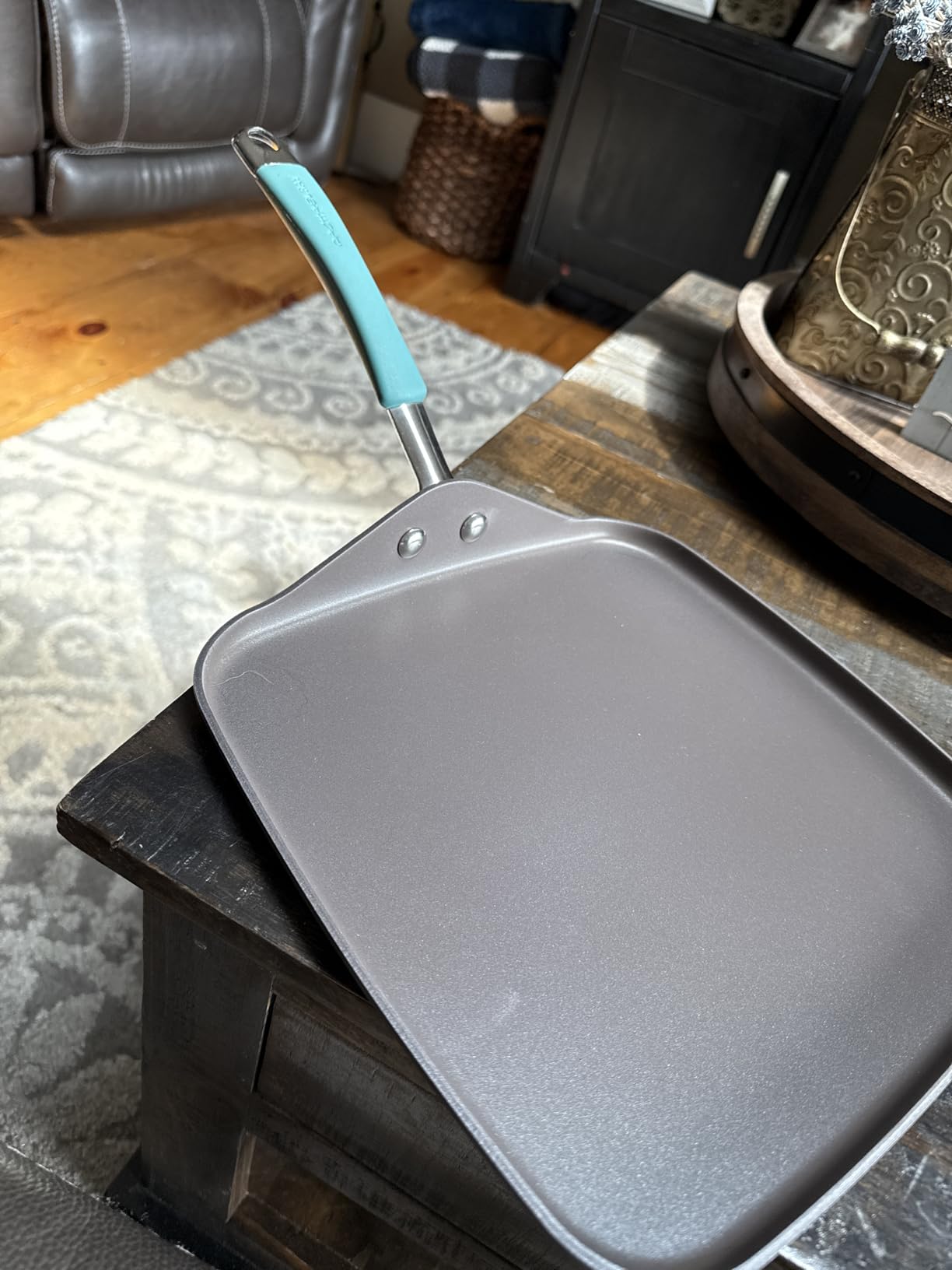 Rachael Ray Cucina Hard Anodized Nonstick Griddle Pan/Flat Grill, 11 Inch, Gray with Agave Blue Handle - Customer Photo 1