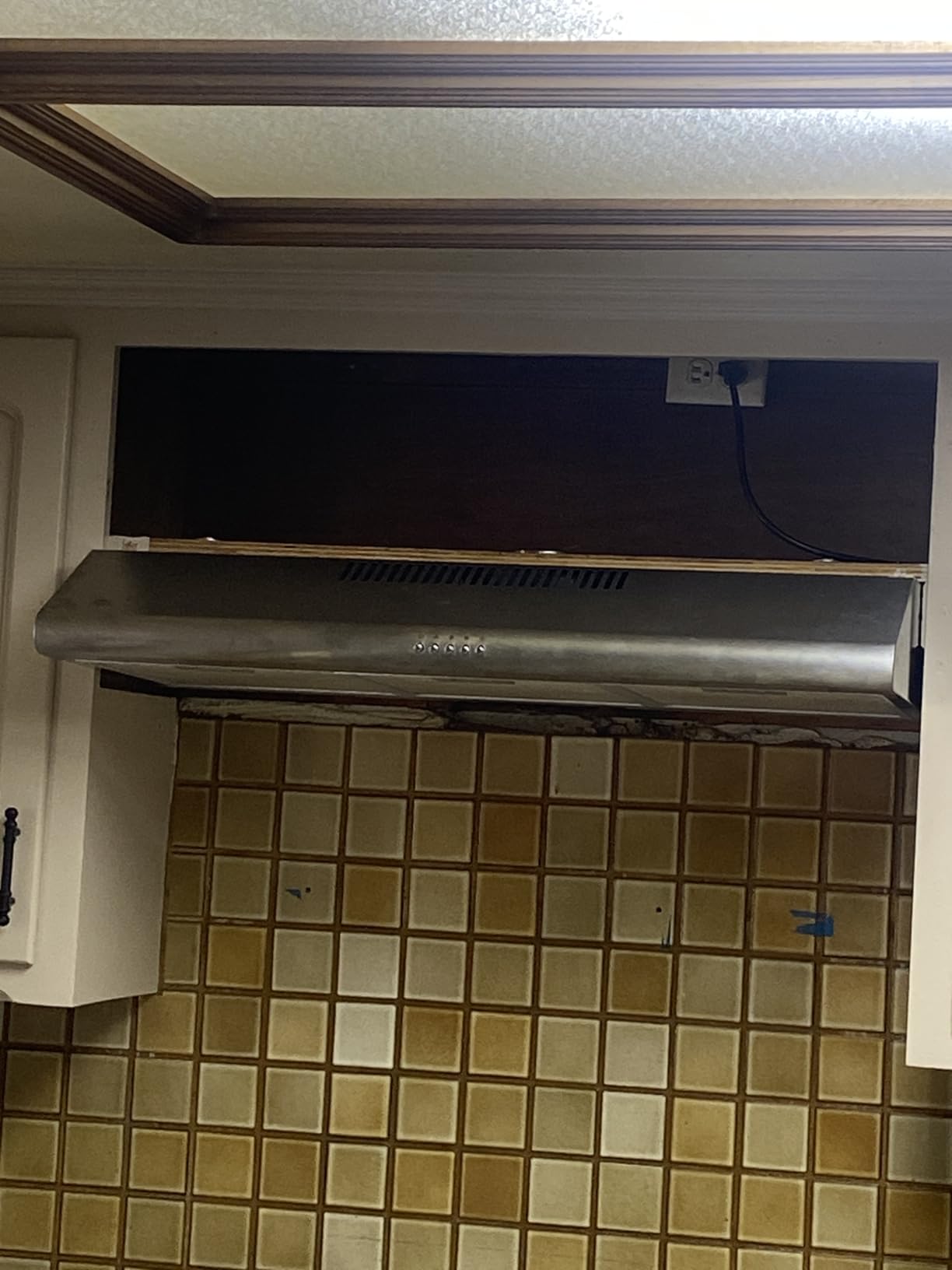 COSMO COS-5MU36 36 in. Delta Collection Ducted Under Cabinet Range Hood, Button Controls, Reusable Filters, LED Lights, Stainless Steel - Customer Photo 1