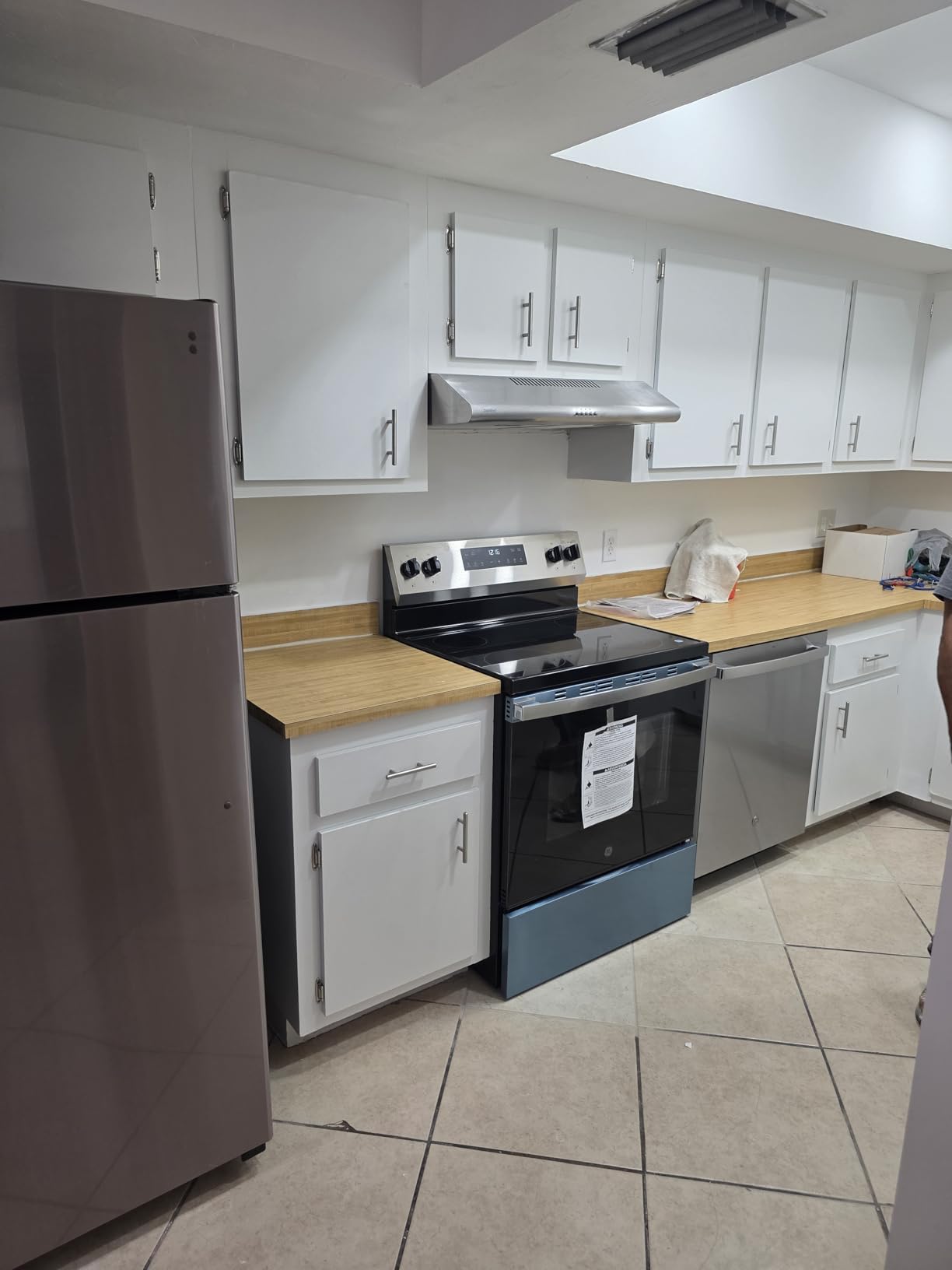 COSMO COS-5MU36 36 in. Delta Collection Ducted Under Cabinet Range Hood, Button Controls, Reusable Filters, LED Lights, Stainless Steel - Customer Photo 2