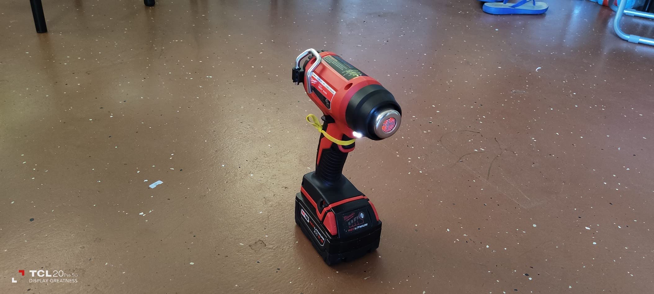 Milwaukee Electric Tool Milwaukee 2688-20 Cordless Heat Gun - Customer Photo 1