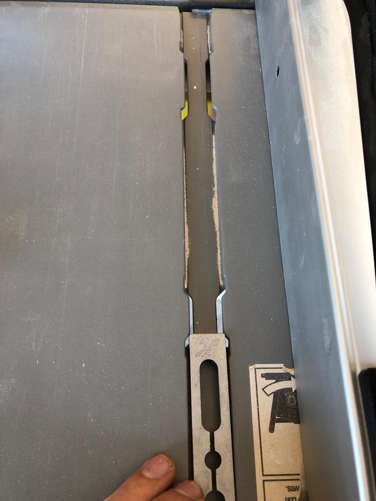The Hedgehog Featherboard for Table Saws for Quicker, Easier, and Safer Workflow | Improve your accuracy and precision - Customer Photo 2