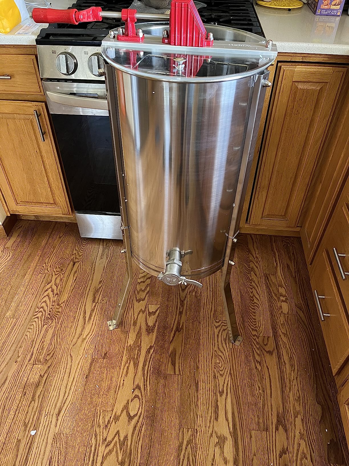 VINGLI 2 Frames Manual Honey Extractor Separator, Food Grade Stainless Steel Honeycomb Spinner Drum Crank by Hand with Adjustable Height Stands, Beekeeping Pro Extraction Apiary Centrifuge Equipment - Customer Photo 2