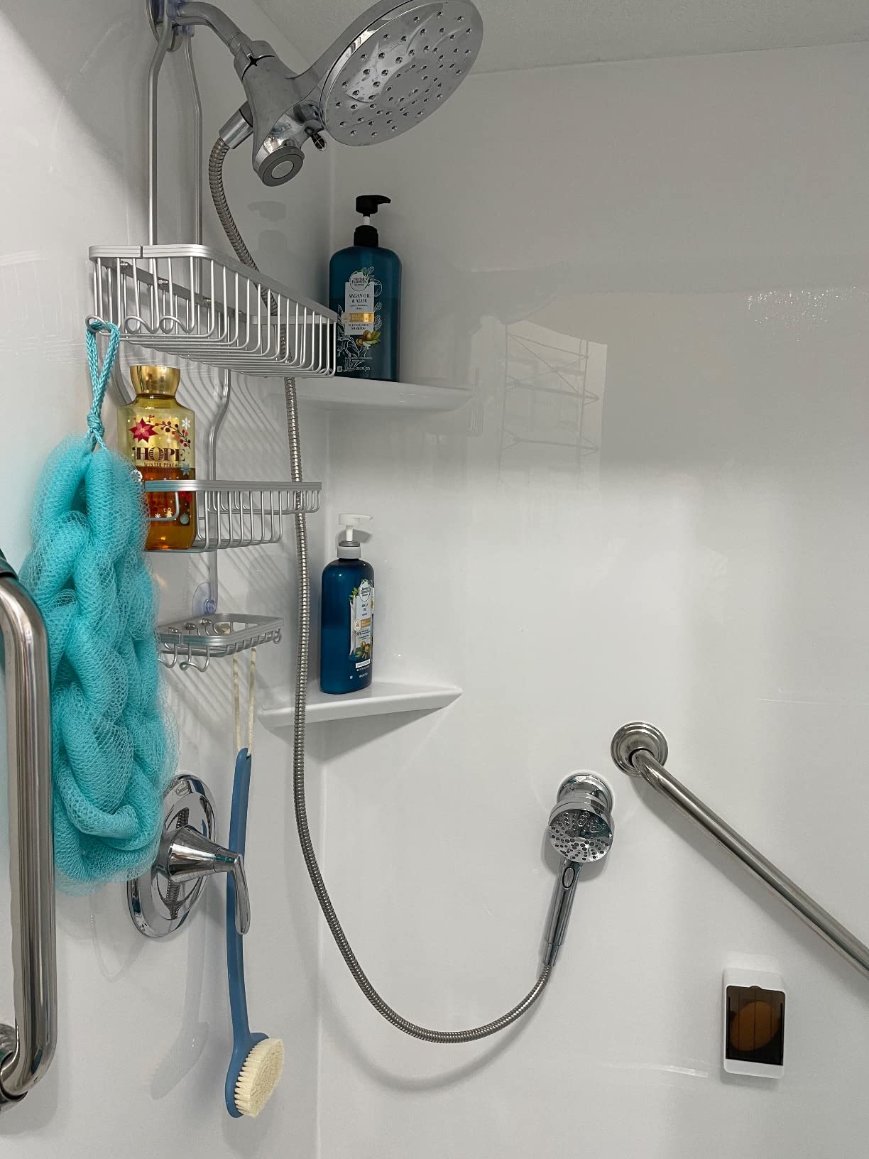 Moen Engage Chrome Magnetix 2-in-1 Combo Rain Showerhead with Detachable Handheld Shower Spray, Featuring Magnetic Docking System, 26009 - Customer Photo 3