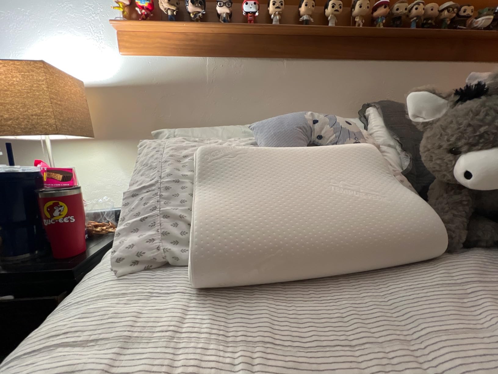 Tempur-Pedic TEMPUR-Ergo Neck Pillow, Medium Profile, White - Customer Photo 1