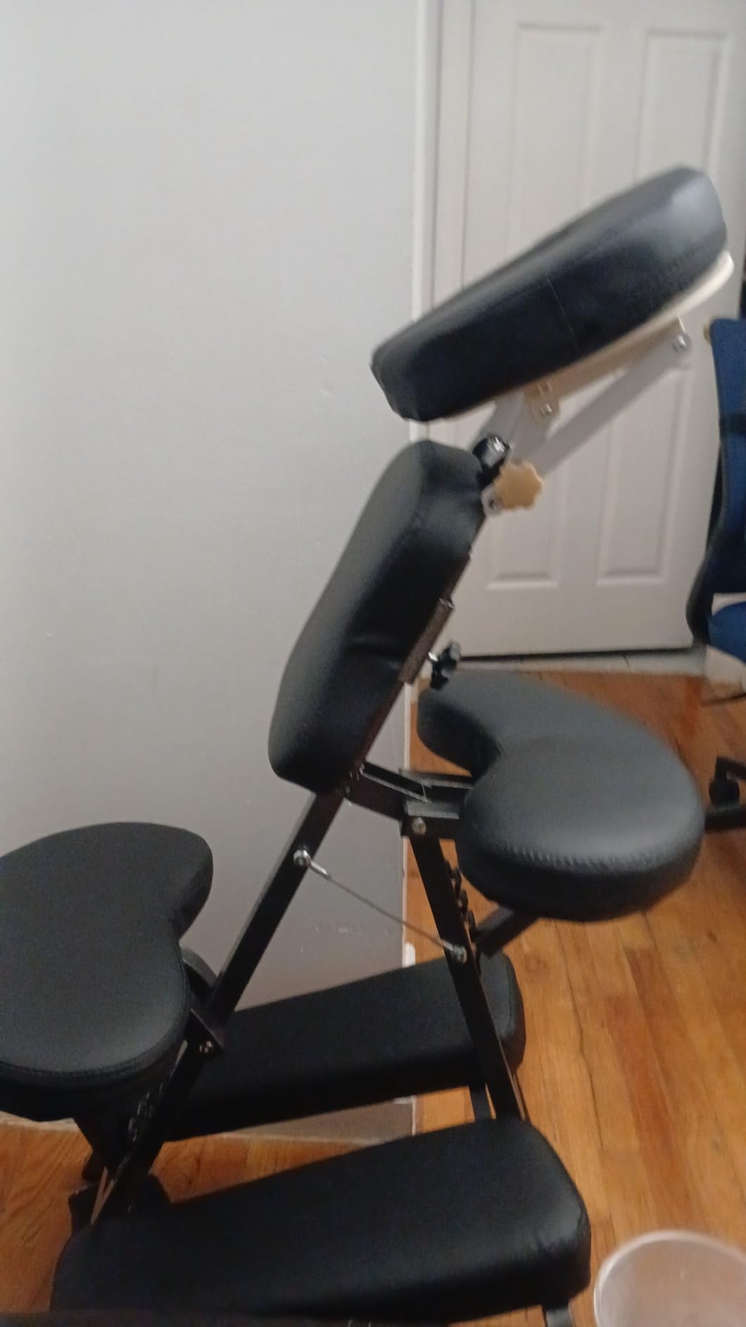 Nova Microdermabrasion Portable Massage Chair Foldable Tattoo Therapy Chair 4 Inches Thickness Sponge Face Cradle Spa Salon Massage Chair (Black) - Customer Photo 2