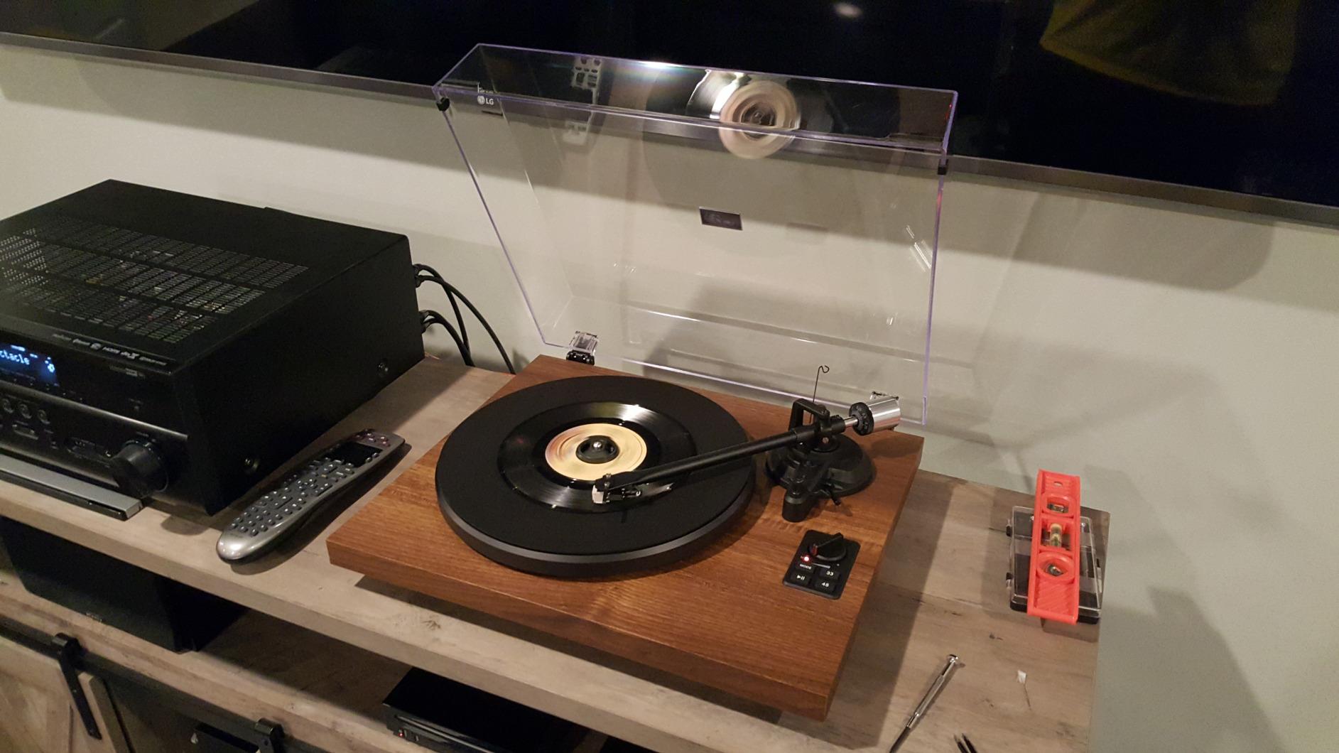 1 by ONE Bluetooth Turntable HiFi System with 36 Watt Bookshelf Speakers, Patend Designed Vinyl Record Player with Magnetic Cartridge, Bluetooth Playback and Auto Off - Customer Photo 2