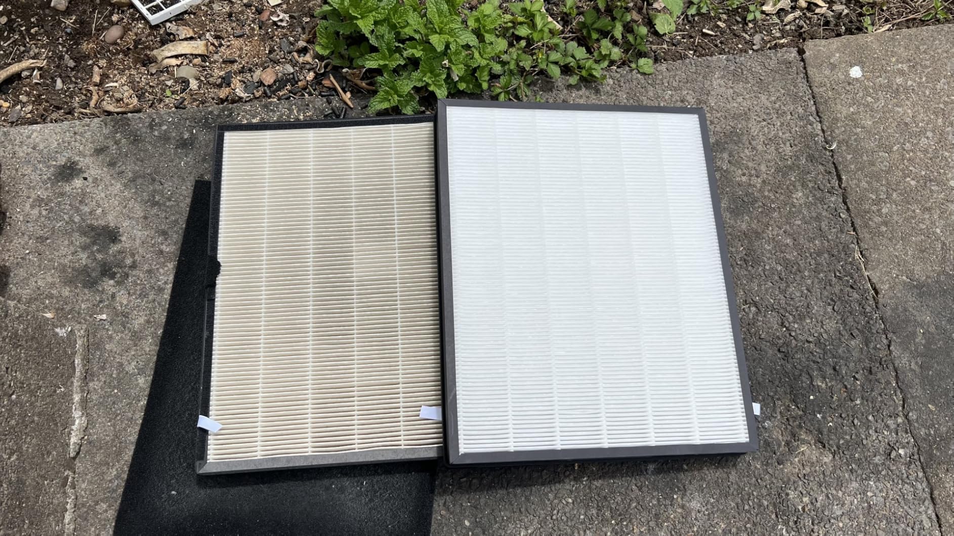 InvisiClean Claro IC-4524 Air Purifier for Large Room, Bedroom, Home - Over 1600 Sq Ft, ZERO Ozone, UV Light, H13 Medical Grade True HEPA - Smoke, Dust, Allergies, Pet Hair Air Cleaners - Customer Photo 1
