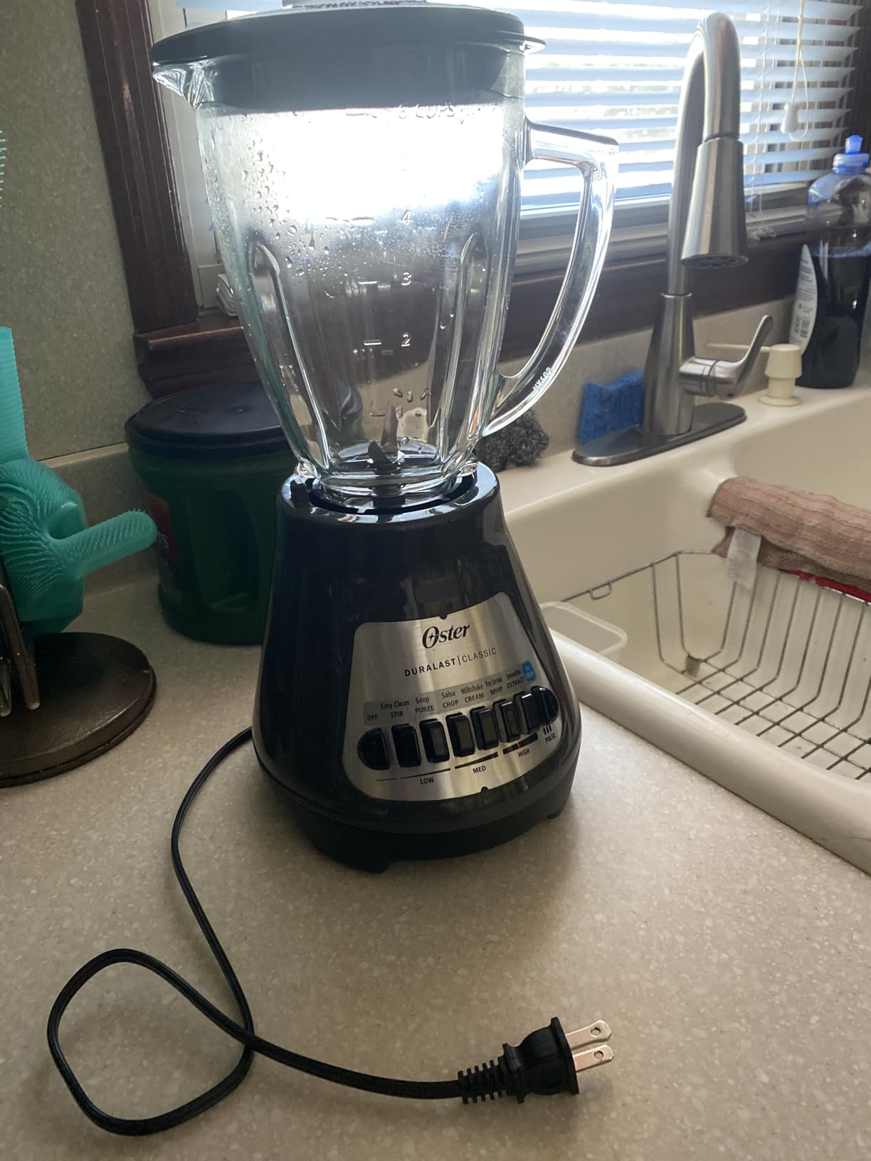 Oster® Classic Series 8-Speed Blender with 6-Cup Glass Jar, Gray - Customer Photo 1