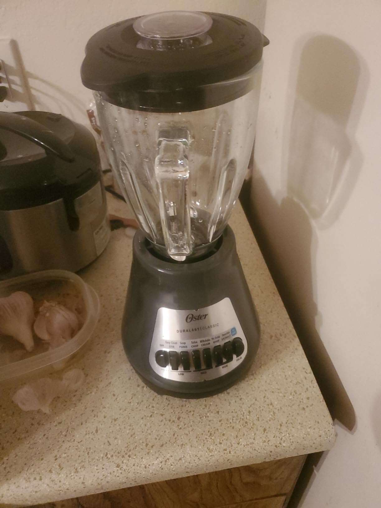 Oster® Classic Series 8-Speed Blender with 6-Cup Glass Jar, Gray - Customer Photo 2