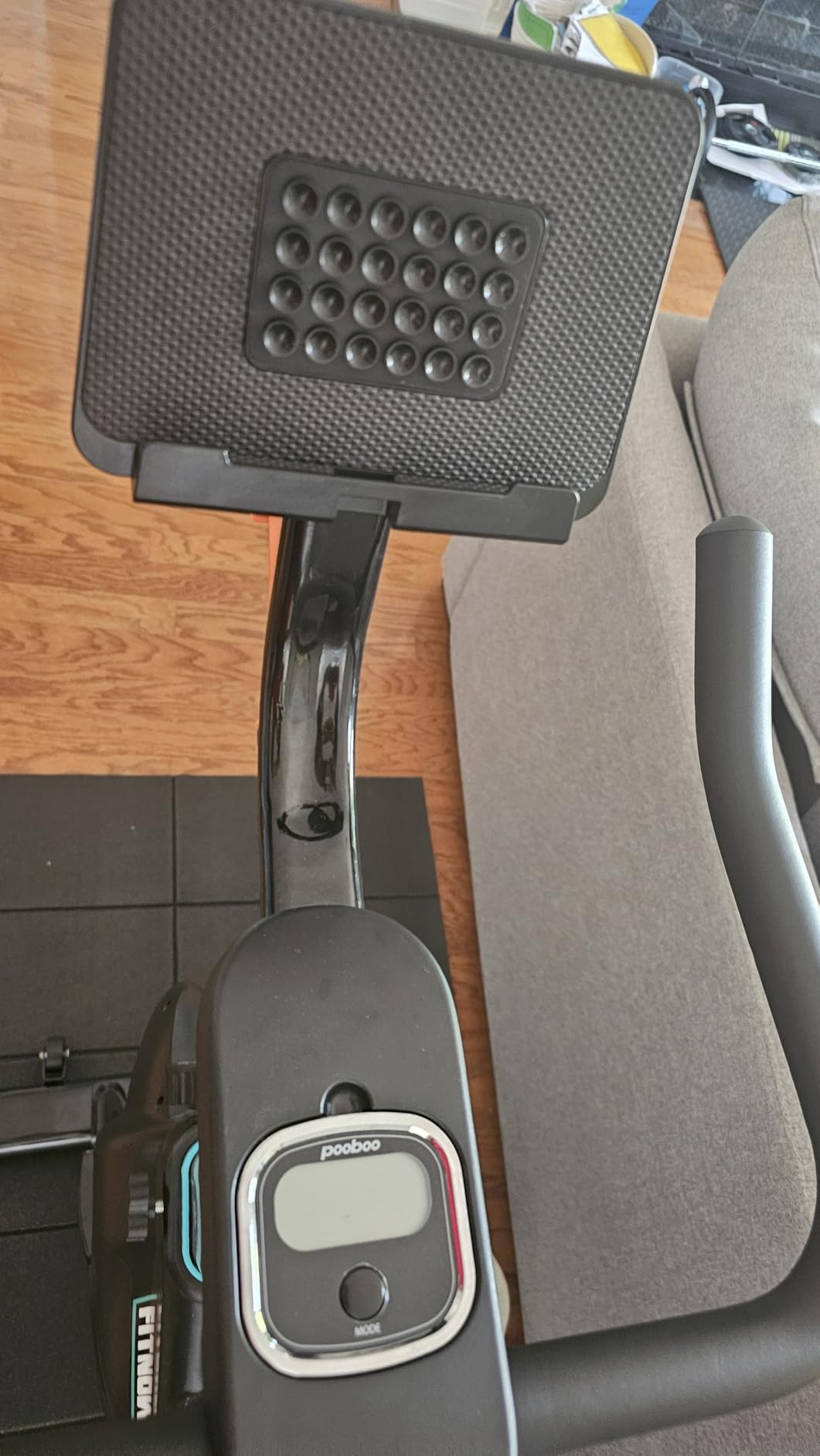 pooboo Exercise Bike, Adjustable Magnetic/Brake Pad Resistance Silent Belt Drive, Indoor Cycling Bike for Home Cardio, Fitness Stationary Bike with 350lbs/300lbs Weight Capacity &Upgraded Version Seat - Customer Photo 2