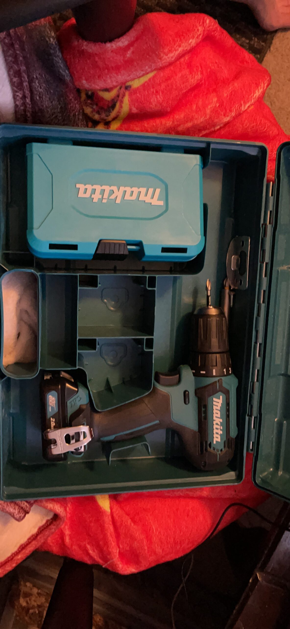 Makita FD09R1 12V max CXT Lithium-Ion Cordless 3/8