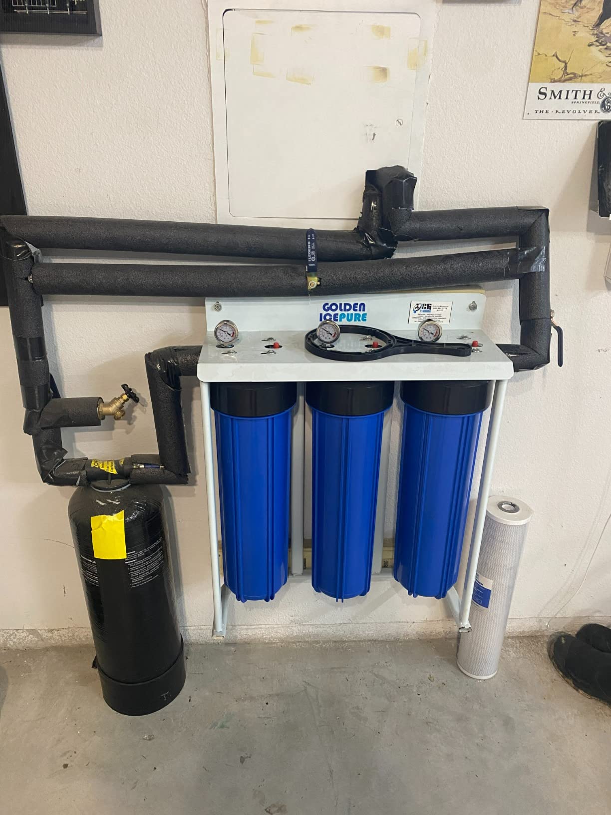 AO Smith Whole House Salt Free Descaler System - Works with City & Well Water Filters - 6yr, 600,000 Gl - Water Softener Alternative for Home - AO-WH-DSCLR - Customer Photo 1