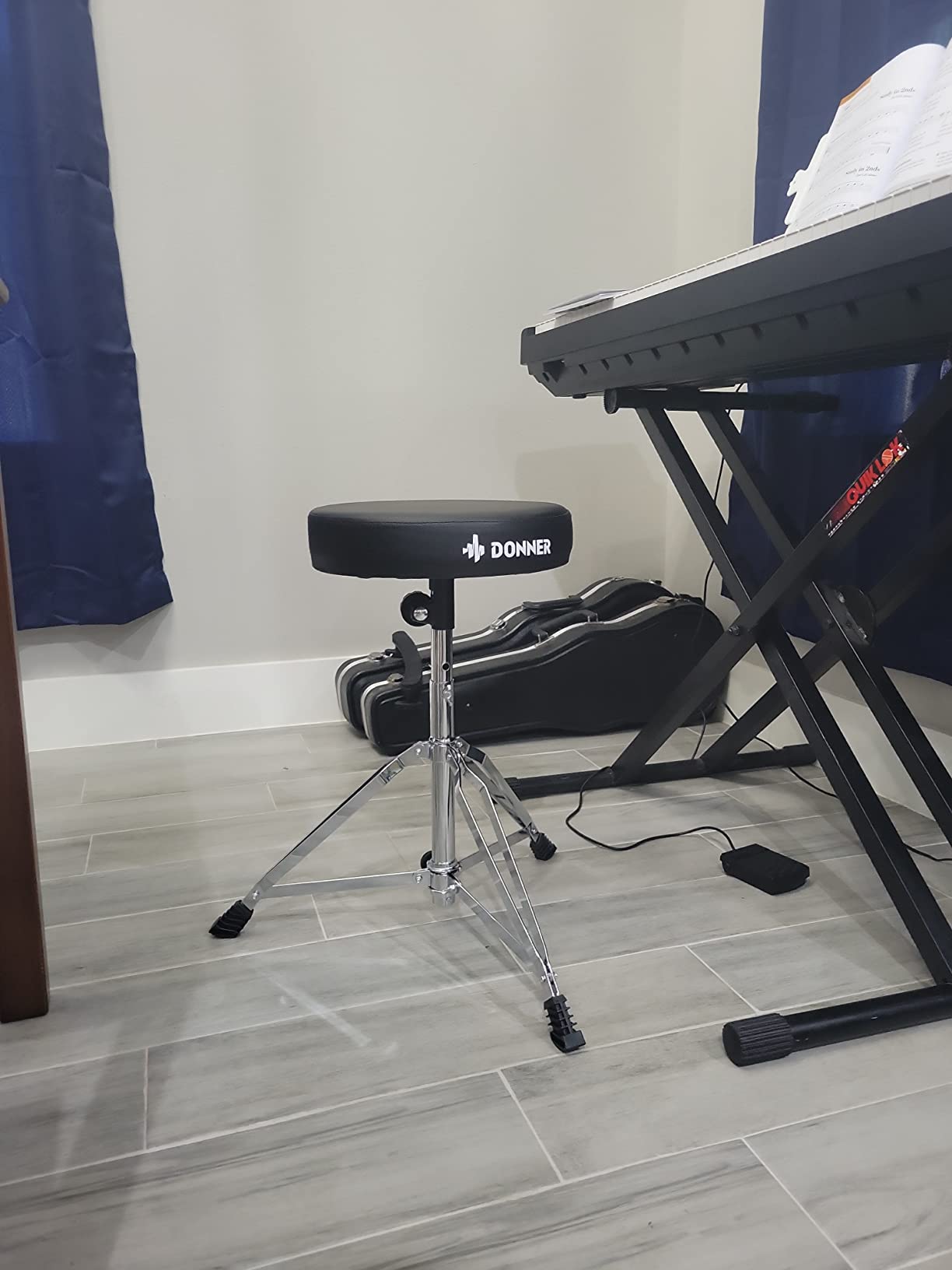 Donner Drum Throne Set, Padded Seat Height Adjustable Drum Stools, 5A Drumsticks Included, Multiple Iterations, Trusted Choice for Drummers - Customer Photo 1