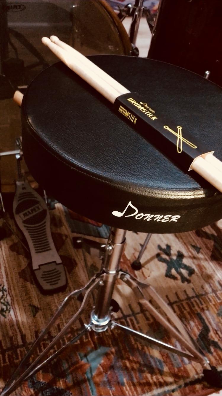 Donner Drum Throne Set, Padded Seat Height Adjustable Drum Stools, 5A Drumsticks Included, Multiple Iterations, Trusted Choice for Drummers - Customer Photo 2