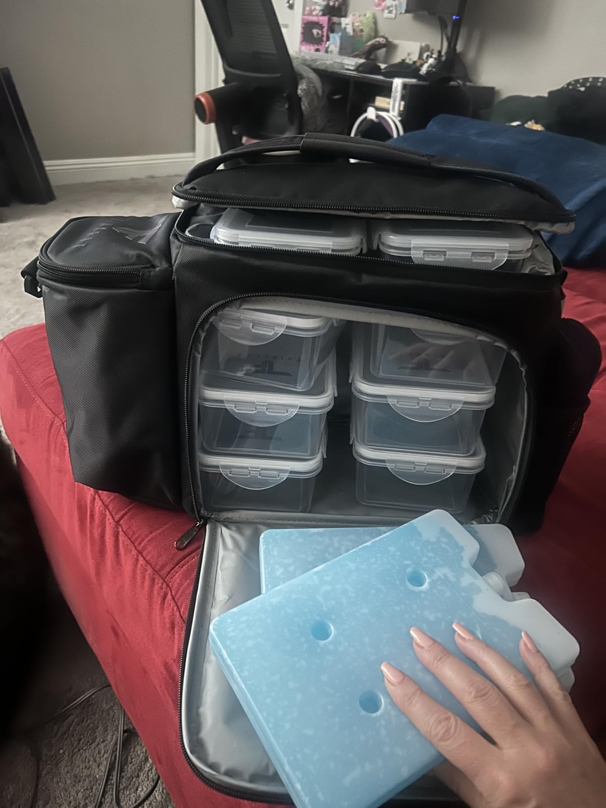 ThinkFit Large Black Meal Prep Lunch Bag, 8 Portion Control Containers, Pill Dispenser, Shaker Cup & 2 XL Reusable Ice Packs - Customer Photo 1