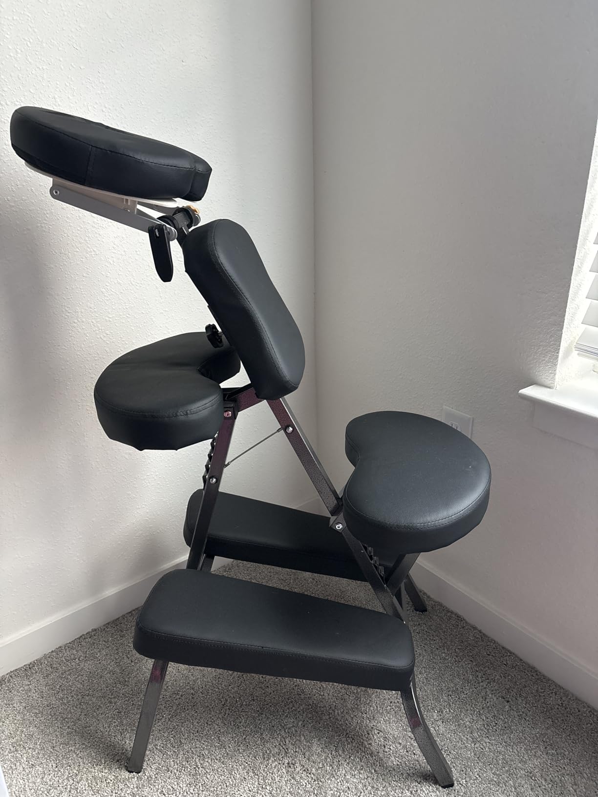 JupiterForce Portable Massage Chair Foldable Lightweight Tattoo Therapy Chair with Adjustable 4 Inches Thick Sponge Face Cradle for Client Spa Salon Massage with Carrying Bag (Black) - Customer Photo 1