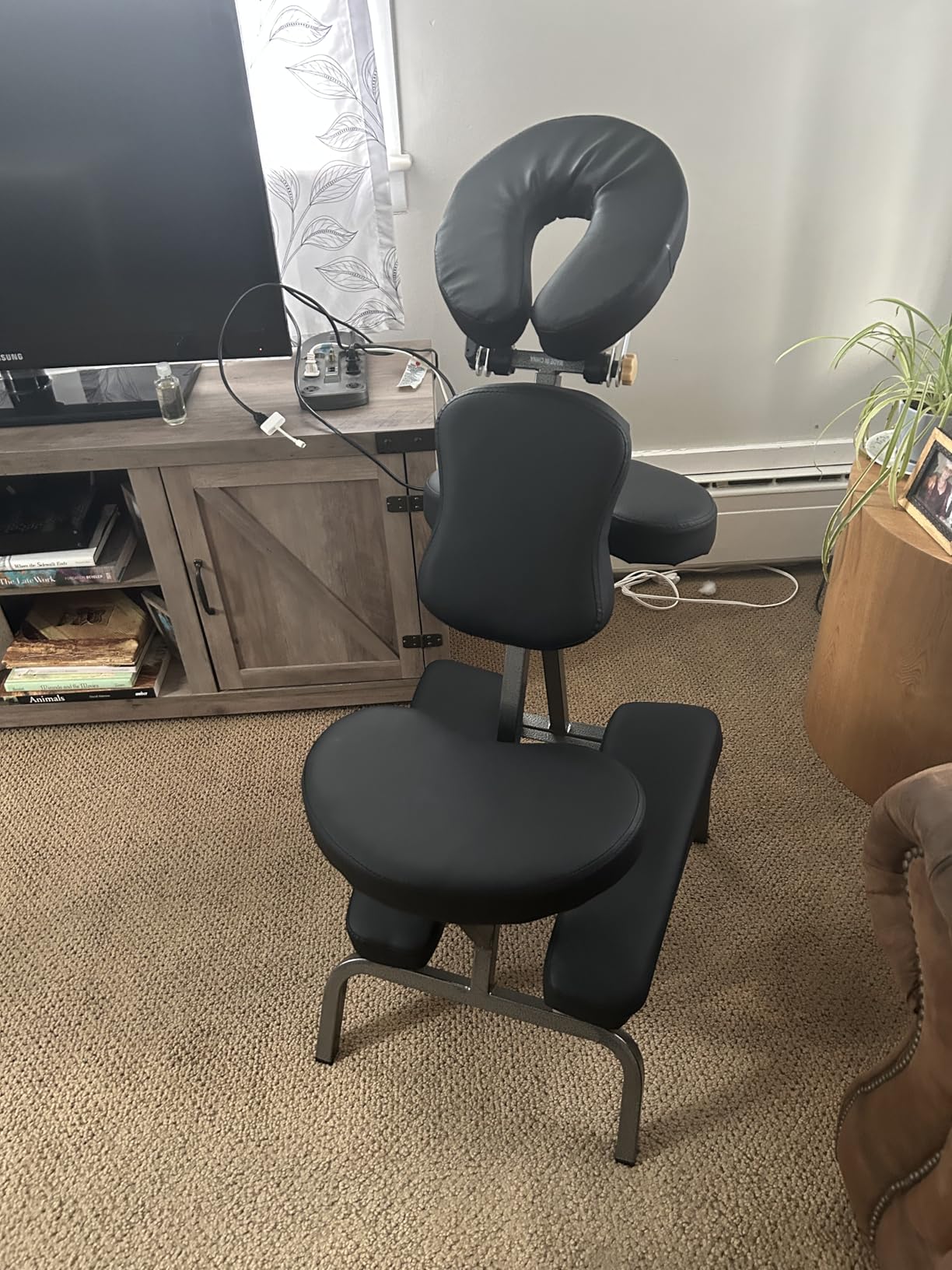 JupiterForce Portable Massage Chair Foldable Lightweight Tattoo Therapy Chair with Adjustable 4 Inches Thick Sponge Face Cradle for Client Spa Salon Massage with Carrying Bag (Black) - Customer Photo 2