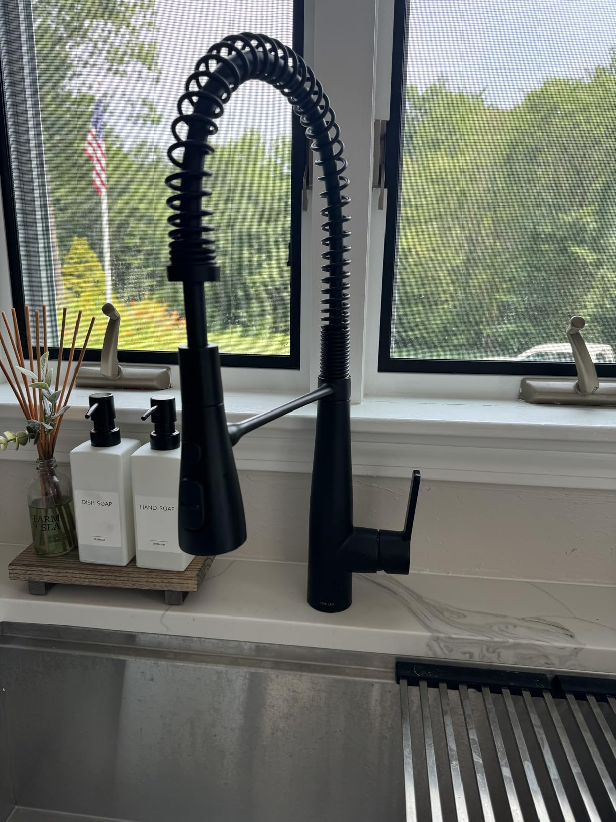 KOHLER K-R22745-SD-VS Semi-Professional Kitchen Faucet with Soap Dispenser/Lotion Dispenser, Commercial Kitchen Sink Faucet with Pull-Down Sprayhead, Vibrant Stainless - Customer Photo 1