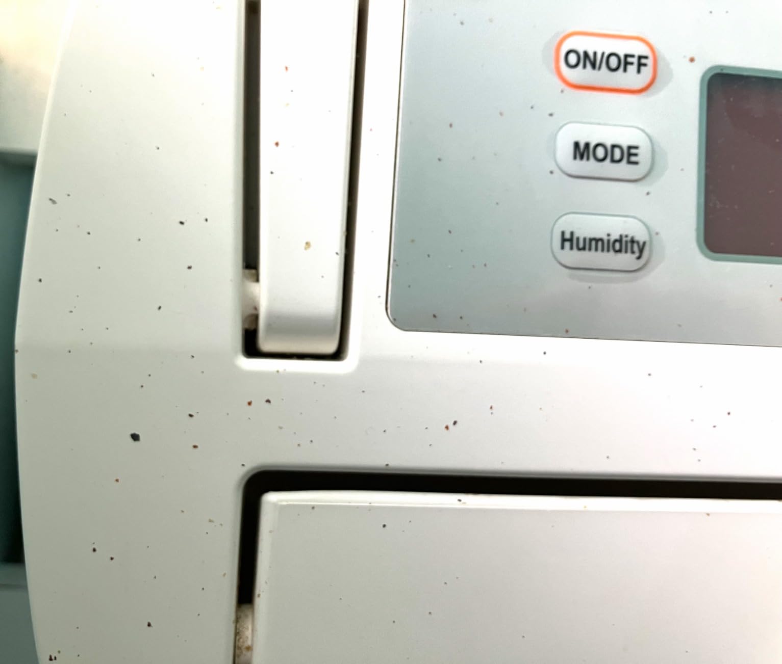 Ivation 19-Pint Desiccant Dehumidifier - Customer Photo 2