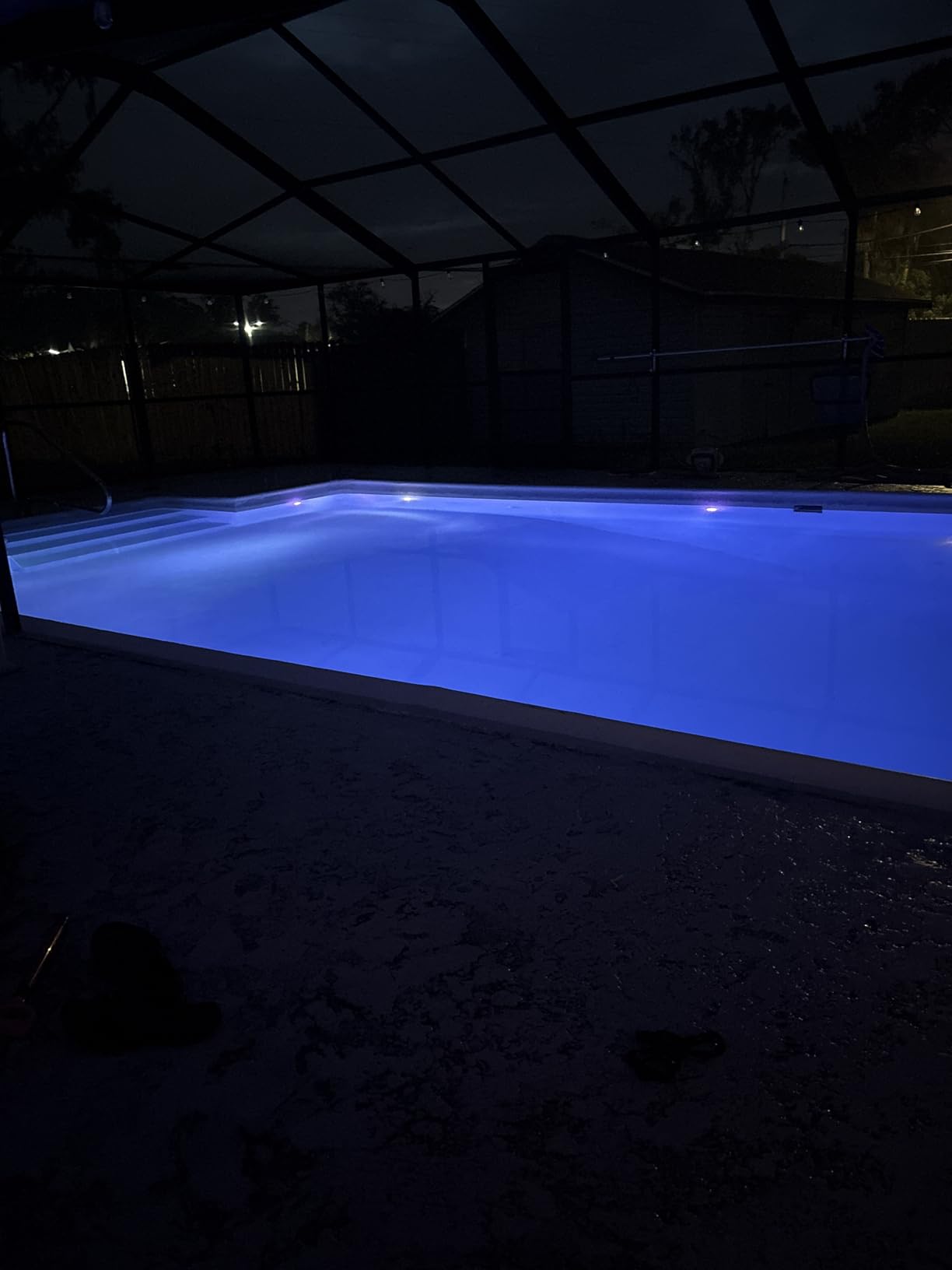 LOFTEK Submersible LED Lights with Remote, 13 LED Pool Lights for Inground Above Ground Pool with Magnets &10 Suction Cups,16 Color Changing Underwater Light for Ponds Battery Operated (4 Packs) - Customer Photo 1
