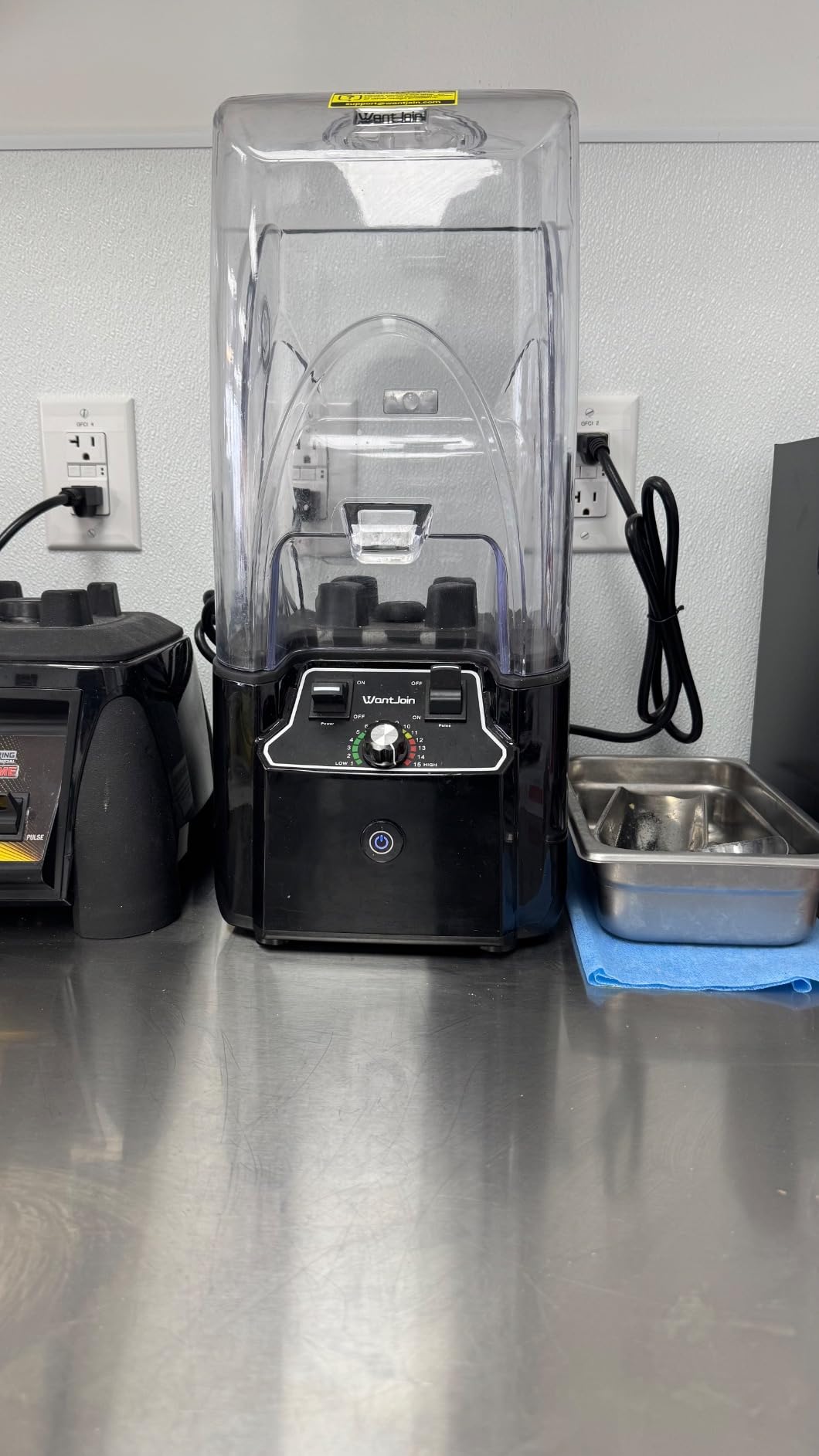 WantJoin Professional Commercial Blender With Shield Quiet Sound Enclosure 2200W Industries Strong and Quiet Professional-Grade Power, Self-Cleaning, Black - Customer Photo 2