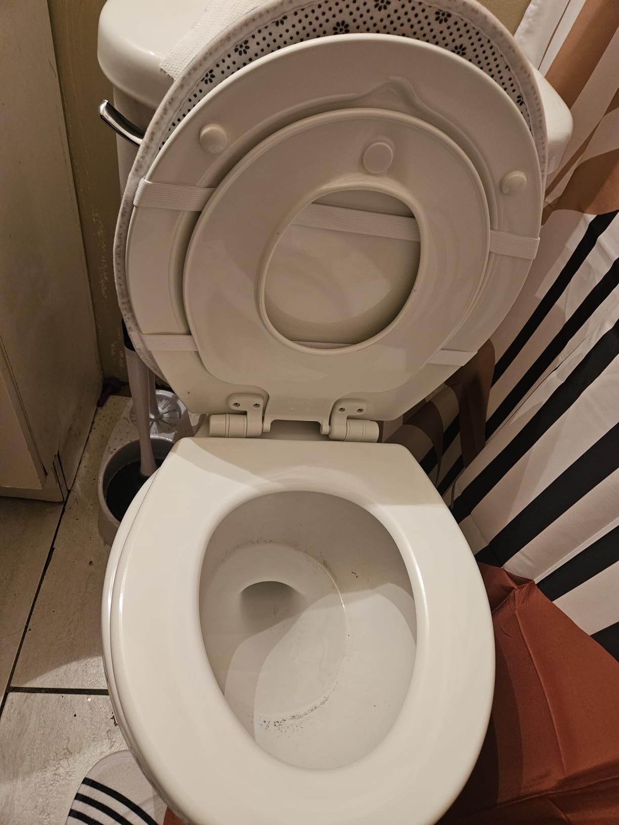 Mayfair NextStep2 Slow-Close Toilet Seat with Built-In Toddler Potty Training Seat, Removable, White, Elongated - Customer Photo 1