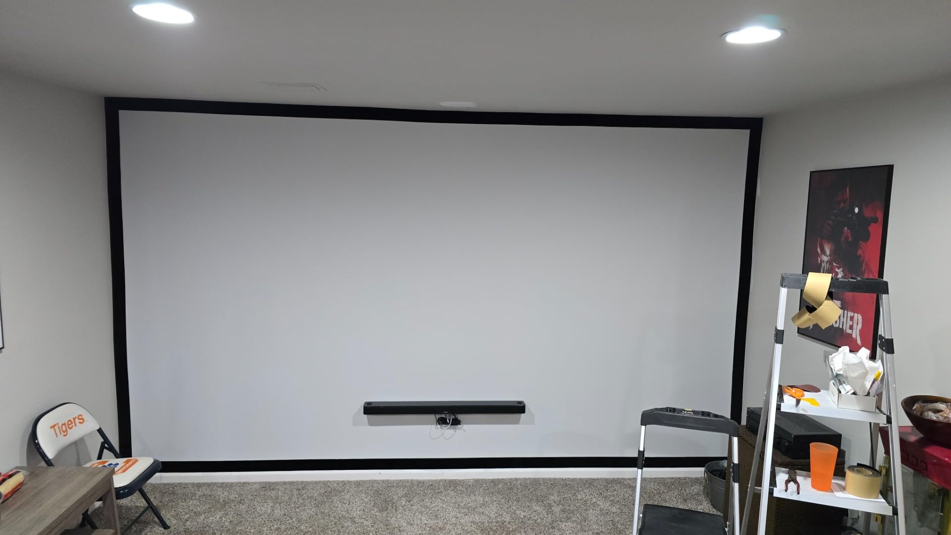 3D4K Projector Screen Paint with 2.4 Gain | Single-Coat Projector Paint For Picture Perfect 1080 HD and 4K UHD Clarity | Designed For Active 3D Systems | Silverish Light Gray, 1 Gallon - Customer Photo 1