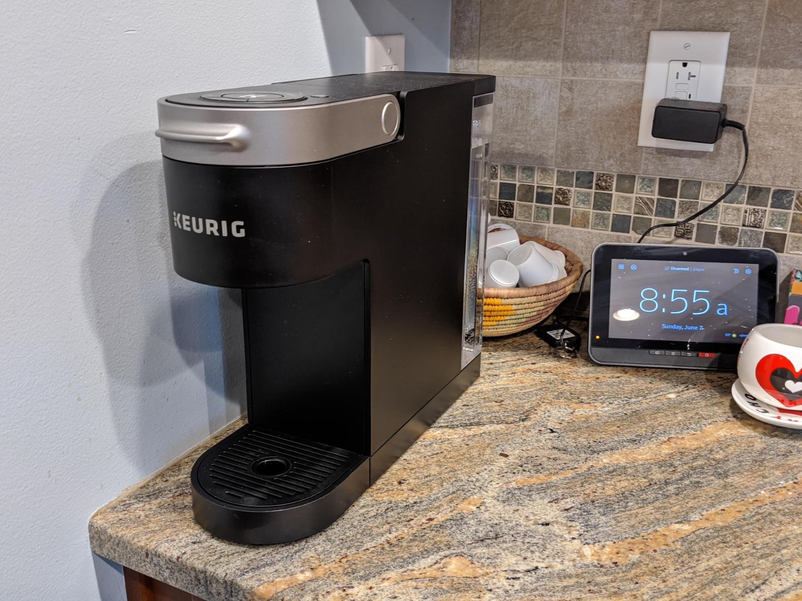 Keurig K-Slim Single Serve K-Cup Pod Coffee Maker, Multistream Technology, 3 Brew Sizes, Slim and Sleek Design, 46oz Removable Reservoir, Black - Customer Photo 1