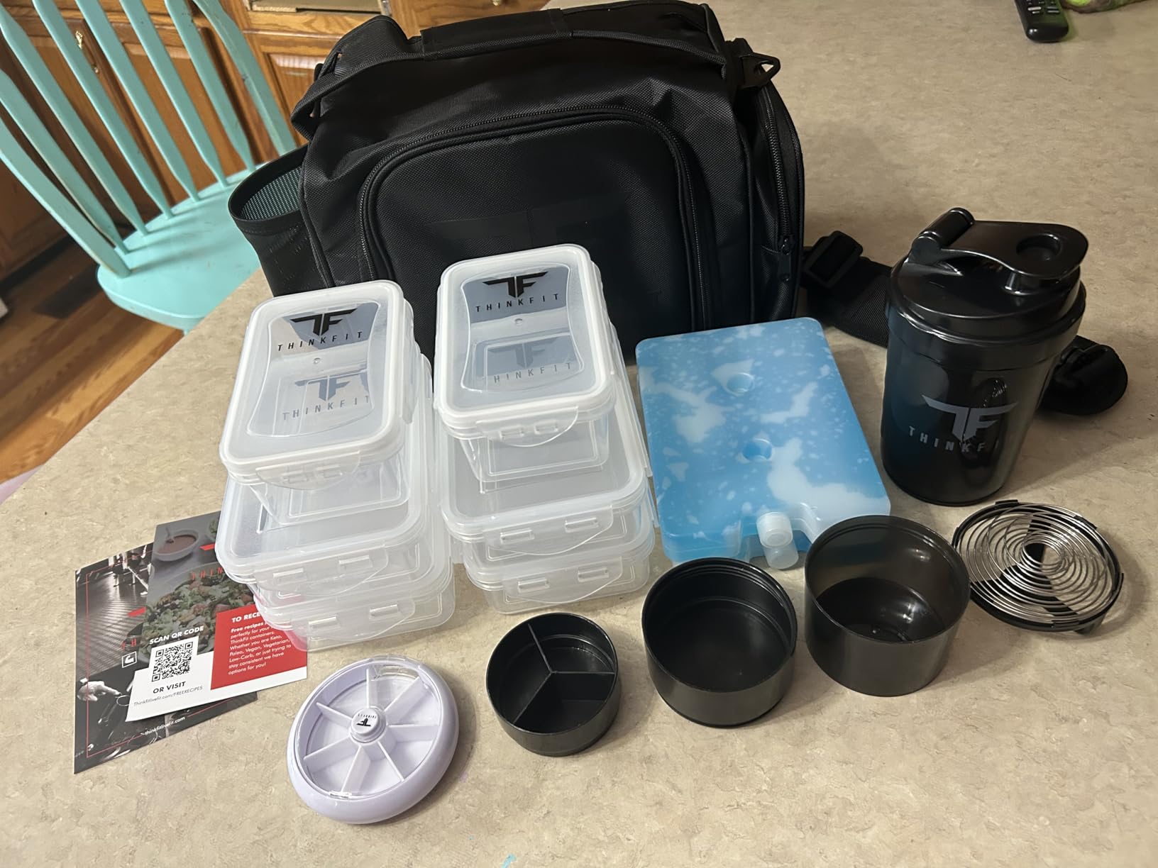 ThinkFit Insulated Meal Prep Lunch Box with 6 BPA-Free, Reusable, Microwavable, Freezer Safe Food Portion-Control Containers, Shaker Cup, Pill Organizer, Lunch Bag with Storage Pocket - (Black) - Customer Photo 1