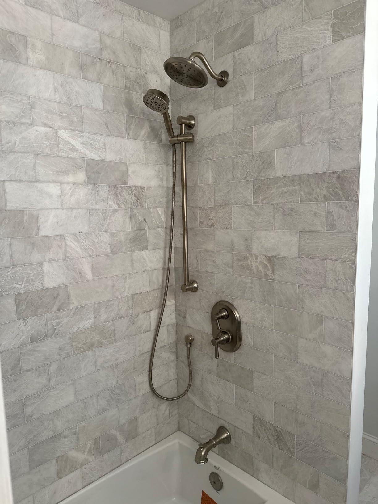 KOHLER K-26109-RA-0 Entity 60-Inch x 30-Inch Alcove Bath with Integral apron, integral flange and right hand drain, White - Customer Photo 1