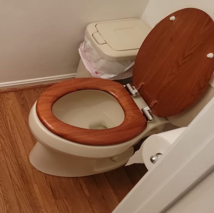 Angel Shield Wood Toilet Seat Elongated with Soft Close,Easy Clean,Quick-Release Hinges - Customer Photo 1