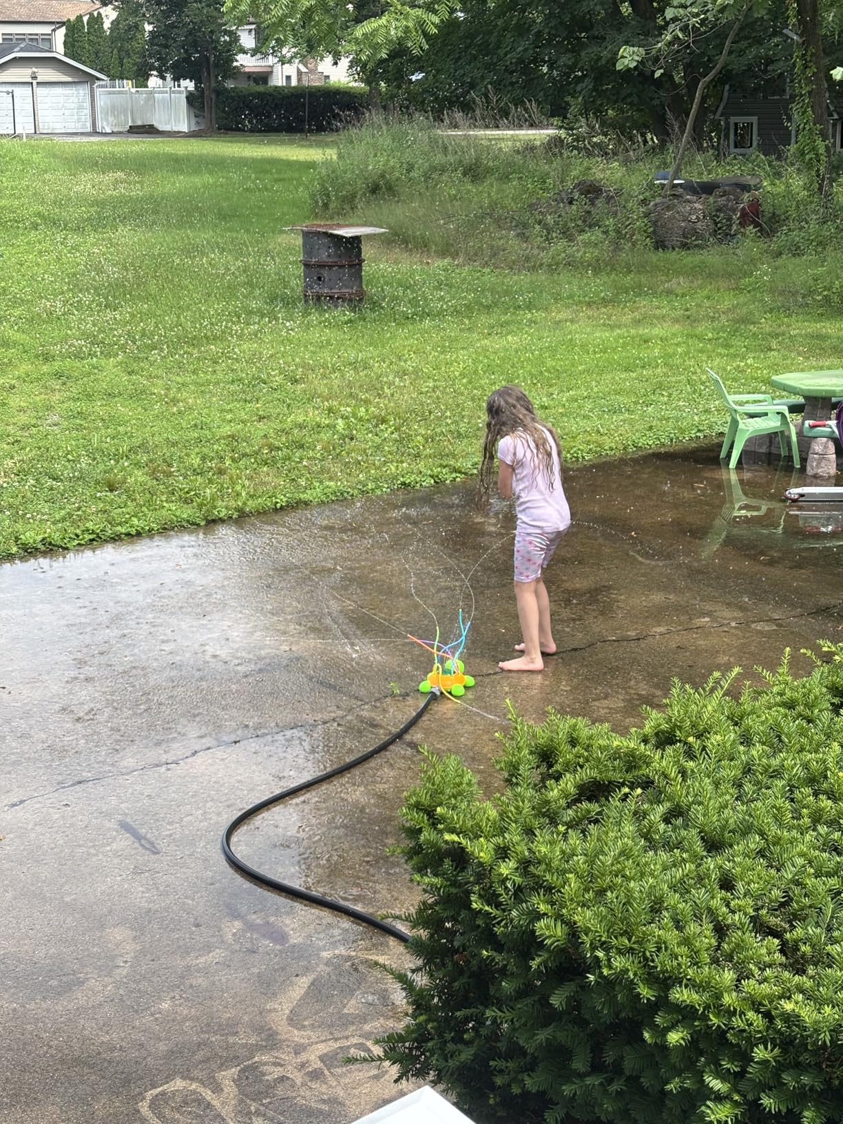 Chuchik Water Sprinkler for Kids - Backyard Spinning Turtle Toy - Summer Splashing Fun - Sprays Up to 8ft High - Attaches to Garden Hose - Customer Photo 1