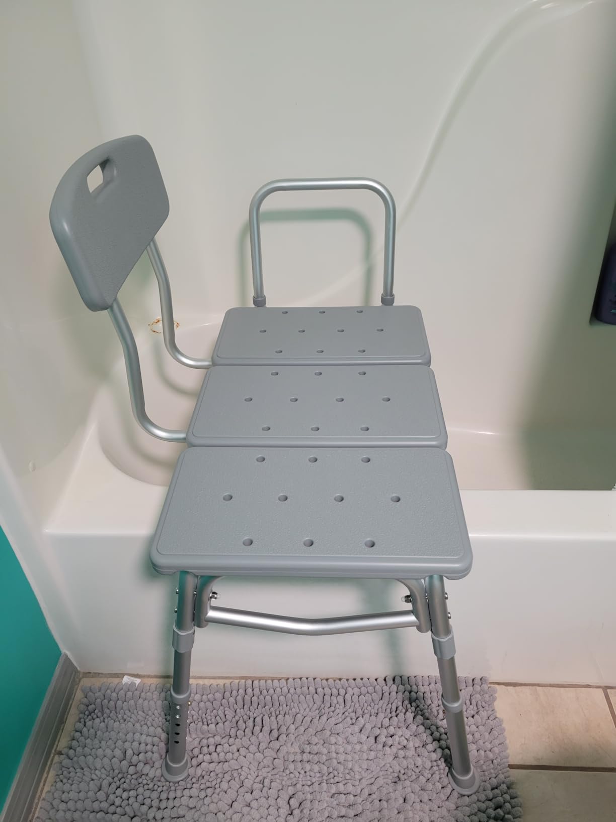 Medline Transfer Bench for Bathtubs and Showers, Adjustable Shower Bench and Bath Seat For Seniors and adults, Slip-resistant Feet, Heavy-Duty 400 lb. Weight Capacity, Tool-Free Assembly - Customer Photo 1