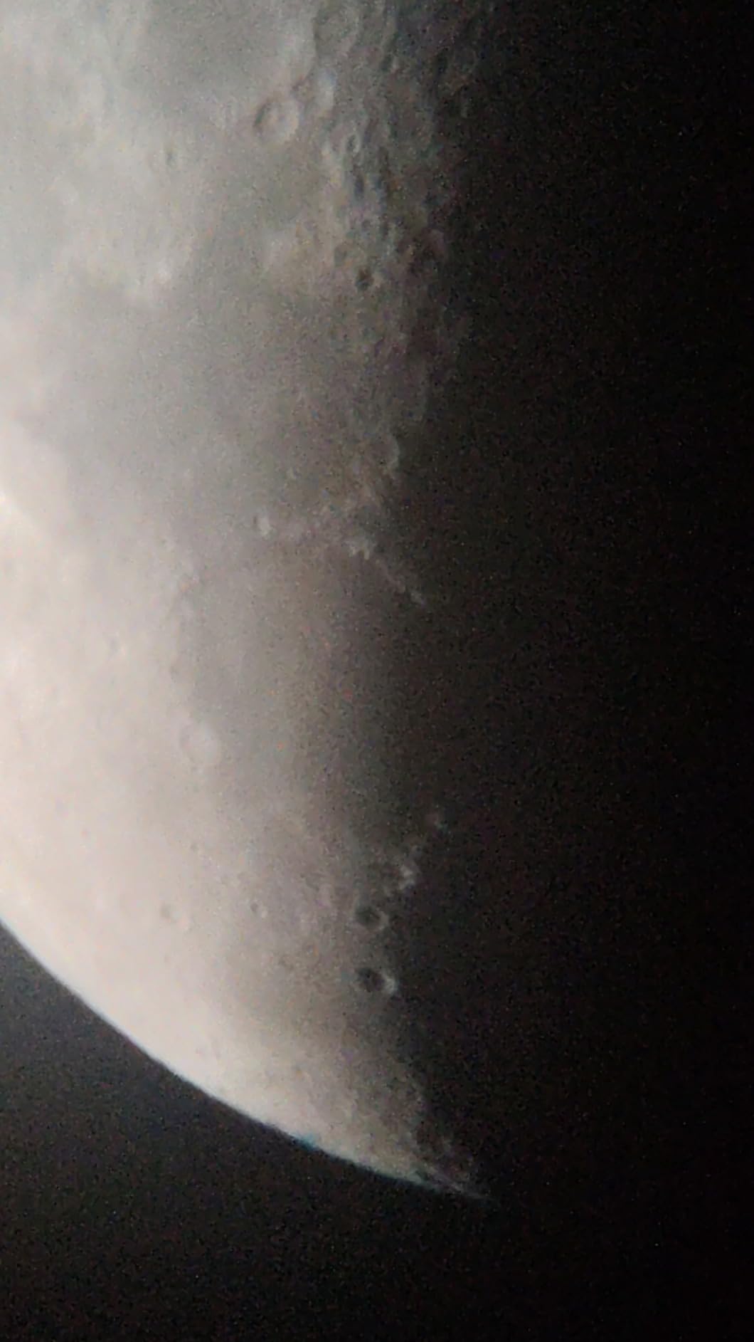 Telescope 130EQ Newtonian Reflector Telescopes for Adults, Professional Telescopes for Adults Astronomy, Comes with 1.5X Barlow Lens Smartphone Adapter & 13% T Moon Filter - Customer Photo 2