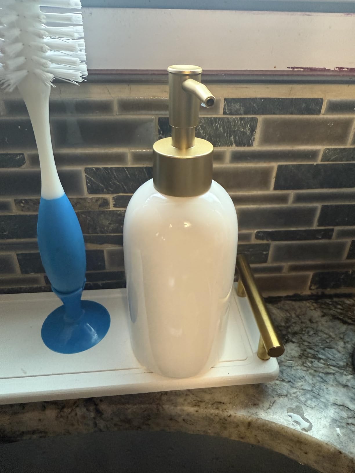 Natheeph 14OZ Ceramic Soap Dispenser Ceramic Soap Pump Dispenser Can Fill Liquid for Bathroom/Kitchen (White) - Customer Photo 1