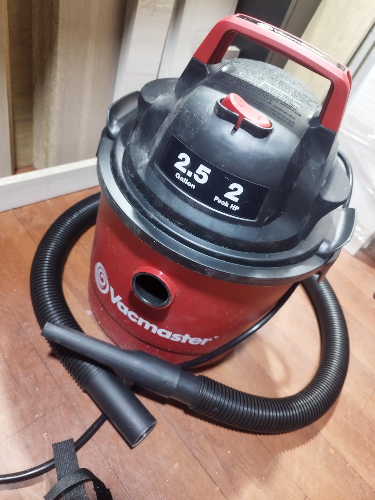 Vacmaster 2.5-Gallon* 2 Peak HP Wall Mountable Wet/Dry Vacuum – VOM205P 1101 - Customer Photo 1