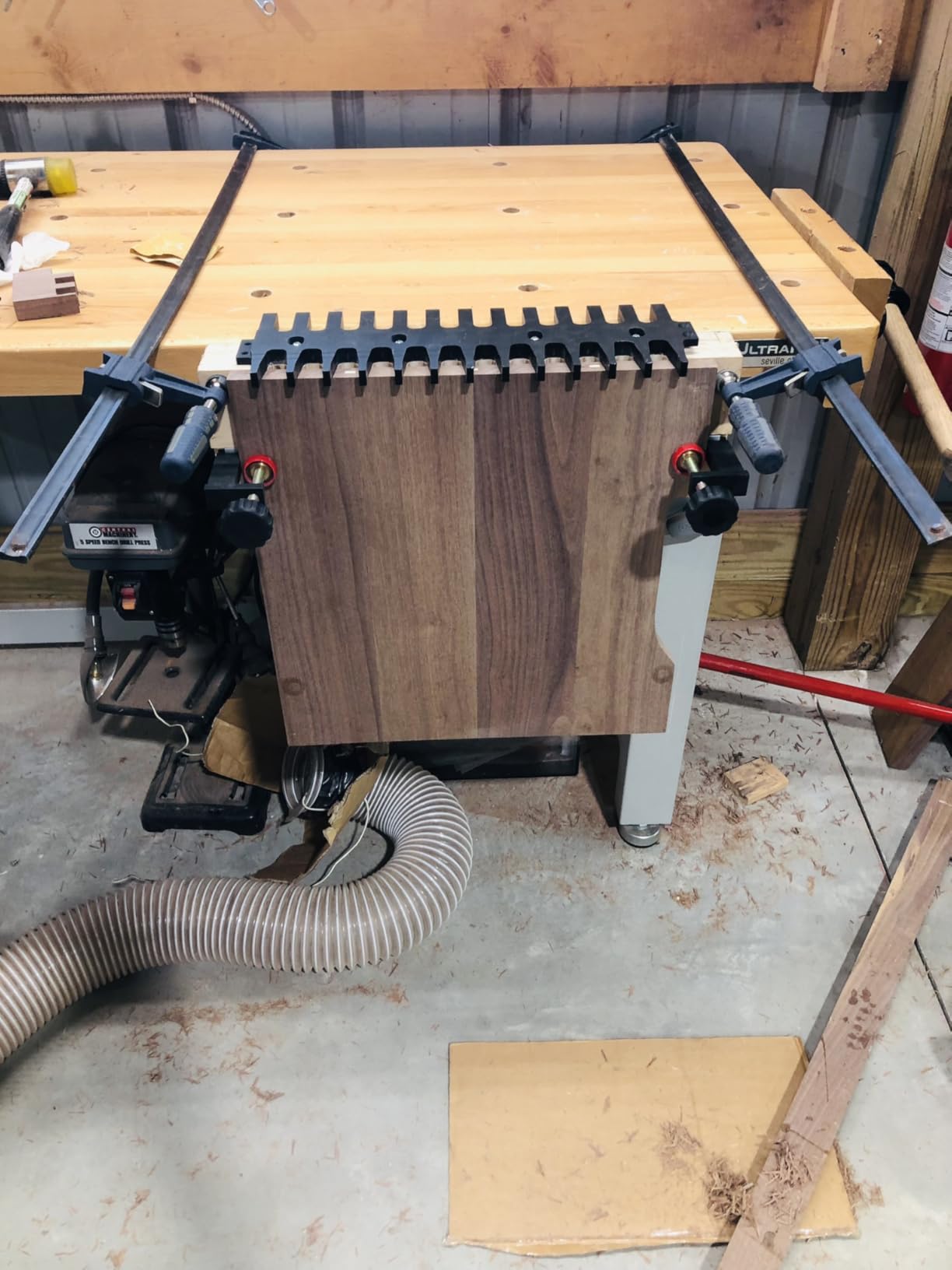 Peachtree Dovetail Jig Master System with Two Anodized Aluminum Tracks, Two Clamps, One Flush Trim Router Bit, One Dovetail Router Bit and Extendable Aluminum Jig Template - Customer Photo 1