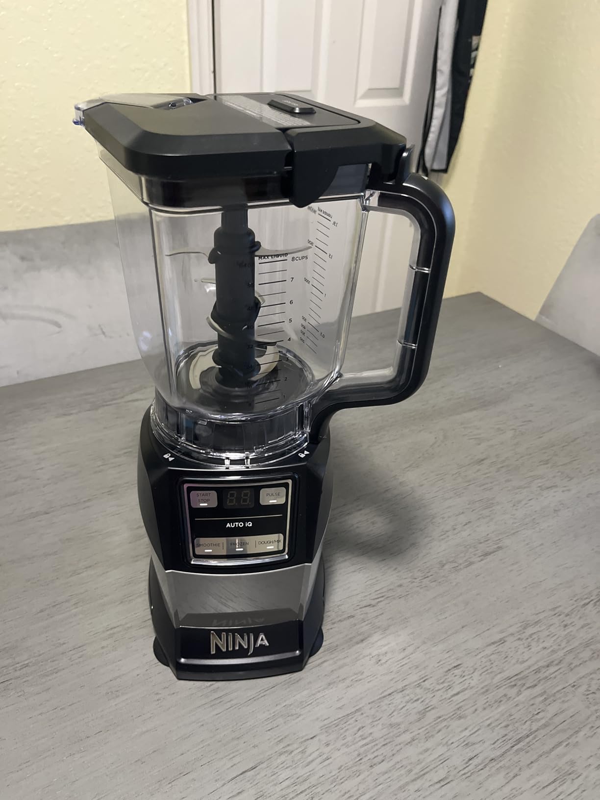 Ninja Blender, Compact Kitchen System, 1200W, 3 Functions for Smoothies, Dough & Frozen Drinks with Auto-IQ, 72-oz.* Blender Pitcher, 40-oz. Processor Bowl & 18-oz. Single-Serve Cup, Grey, AMZ493BRN - Customer Photo 1