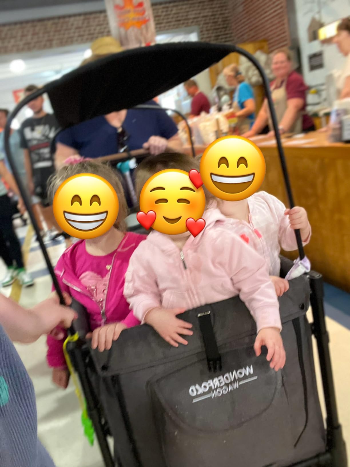 WONDERFOLD W4 Luxe Stroller Wagon (4 Seater) - Collapsible Wagon Stroller with Seats with Magnetic Buckle 5-Point Harnesses and Sun Canopy, Black - Customer Photo 1