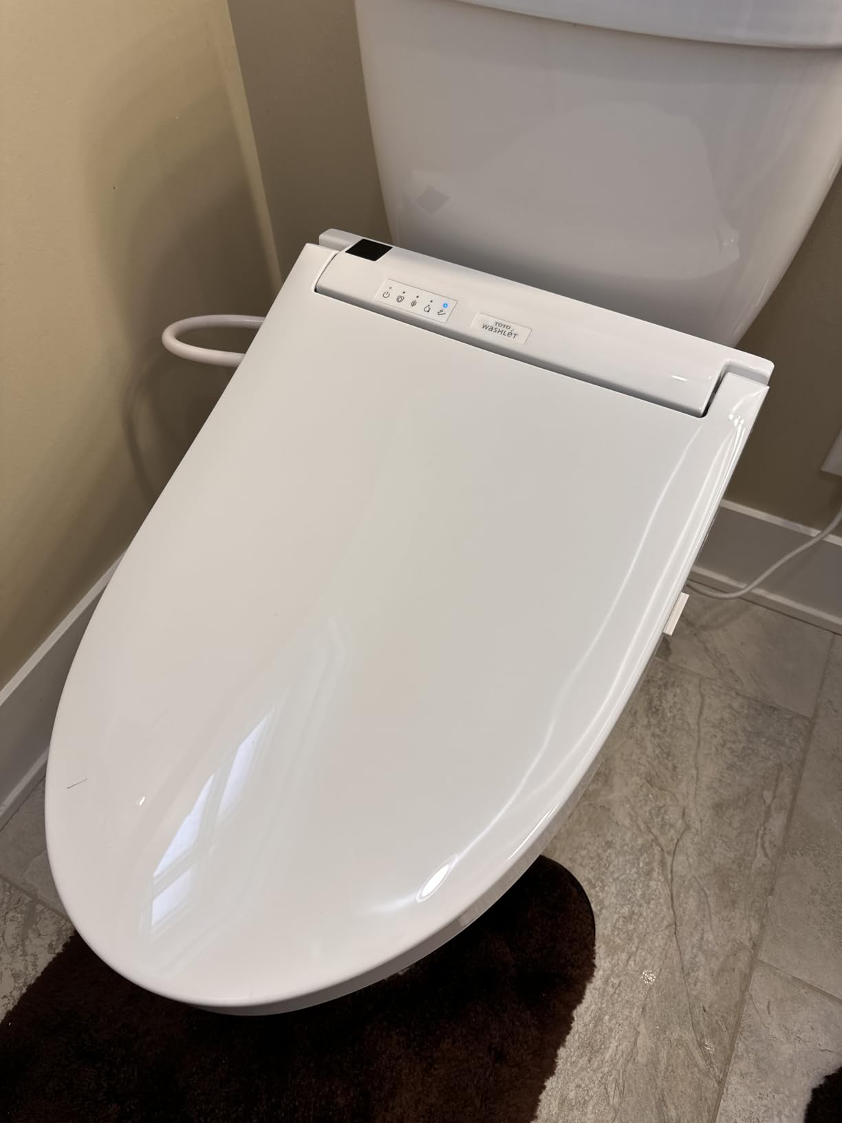 TOTO WASHLET C5 Electronic Bidet Toilet Seat with PREMIST and EWATER+ Wand Cleaning, Elongated, Cotton White - Customer Photo 1