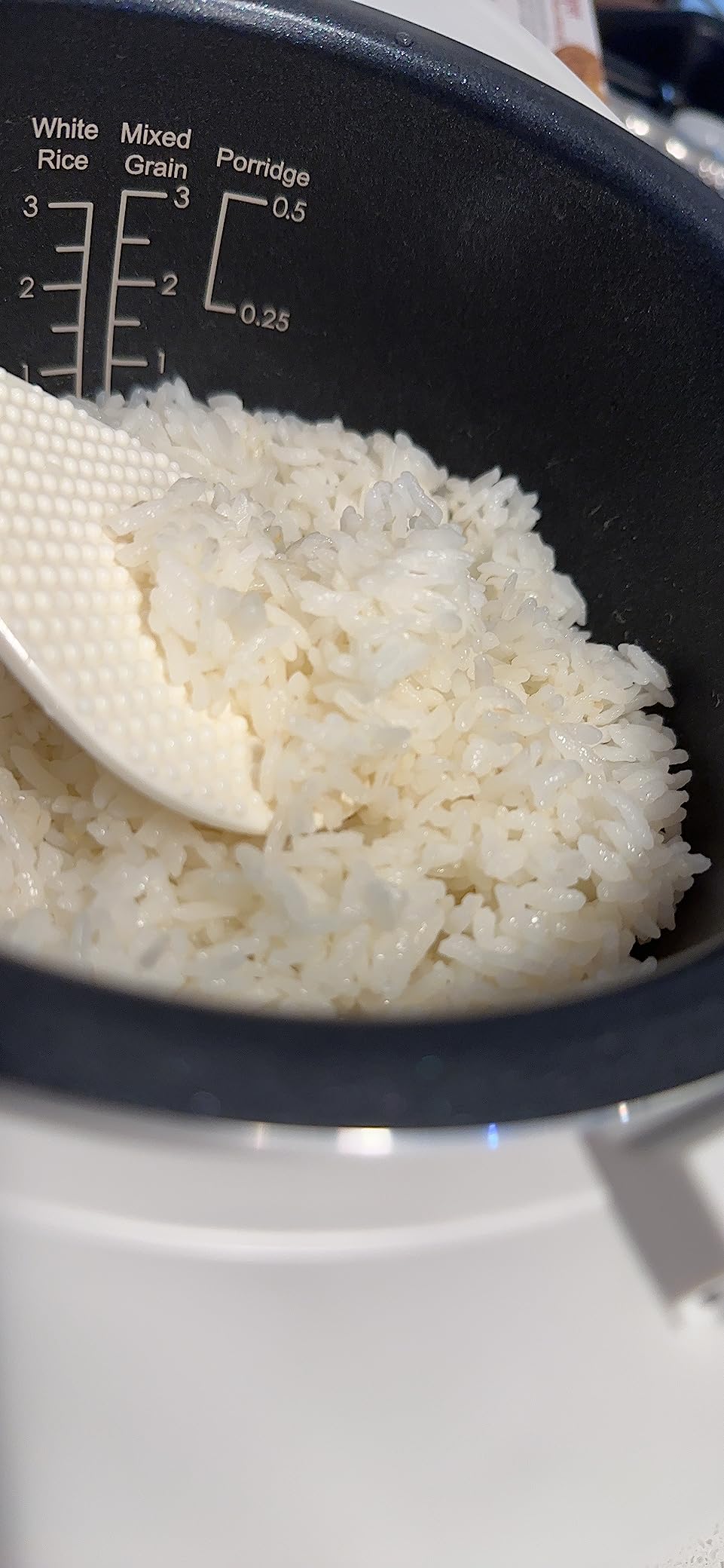 Toshiba Mini Rice Cooker, 3 Cups Uncooked Small Rice Cooker, Steamer & Warmer, With Fuzzy Logic And One-Touch Cooking, 24 Hour Delay Timer And Auto Keep Warm Feature, White - Customer Photo 2